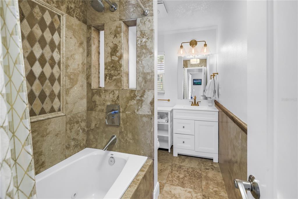 St Petersburg, Florida, 33711, United States, 3 Bedrooms Bedrooms, ,2 BathroomsBathrooms,Residential,For Sale,1862533