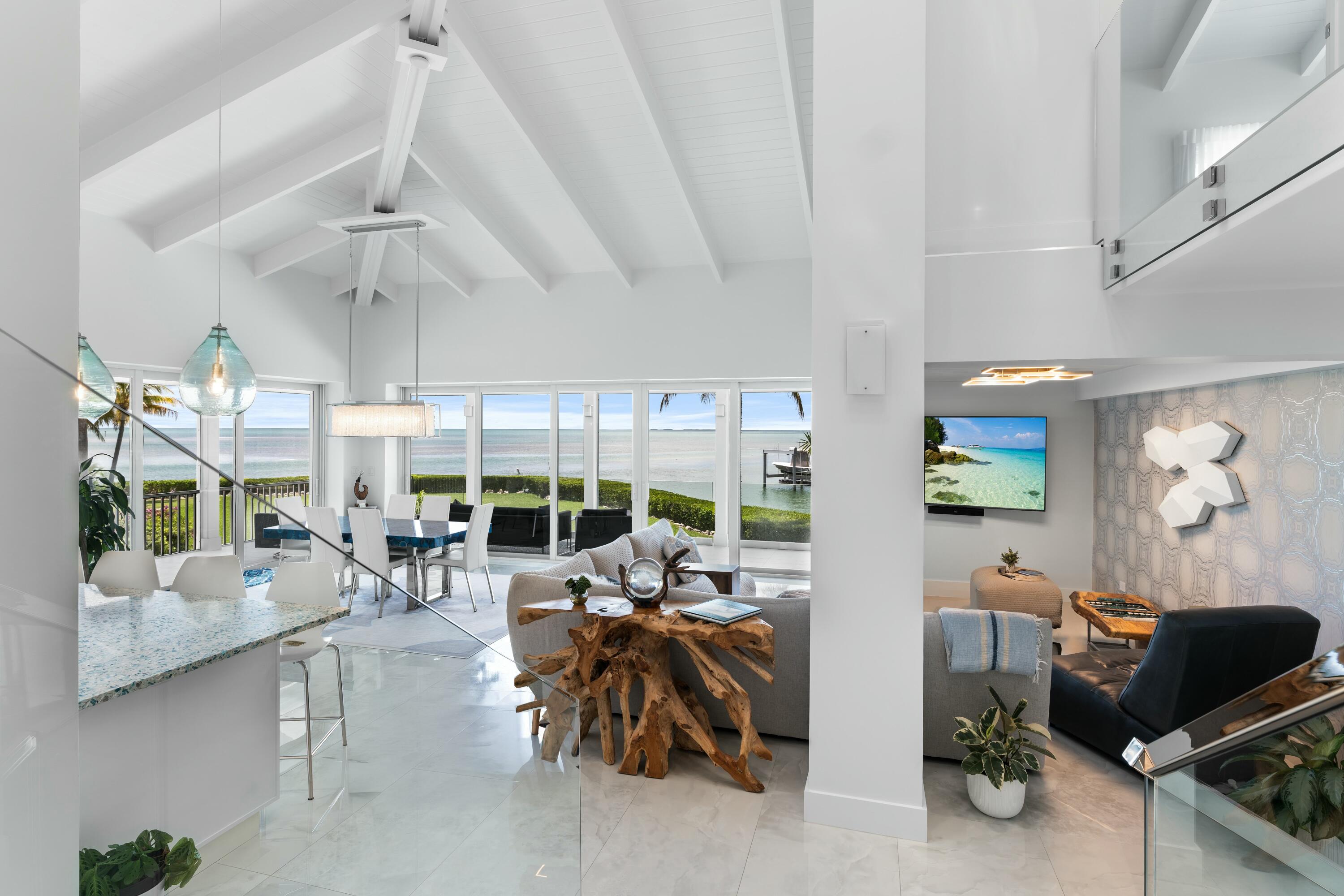165 Bayview Drive, ISLAMORADA, Florida, 33036, United States, 6 Bedrooms Bedrooms, ,4 BathroomsBathrooms,Residential,For Sale,165 Bayview Drive,1676800