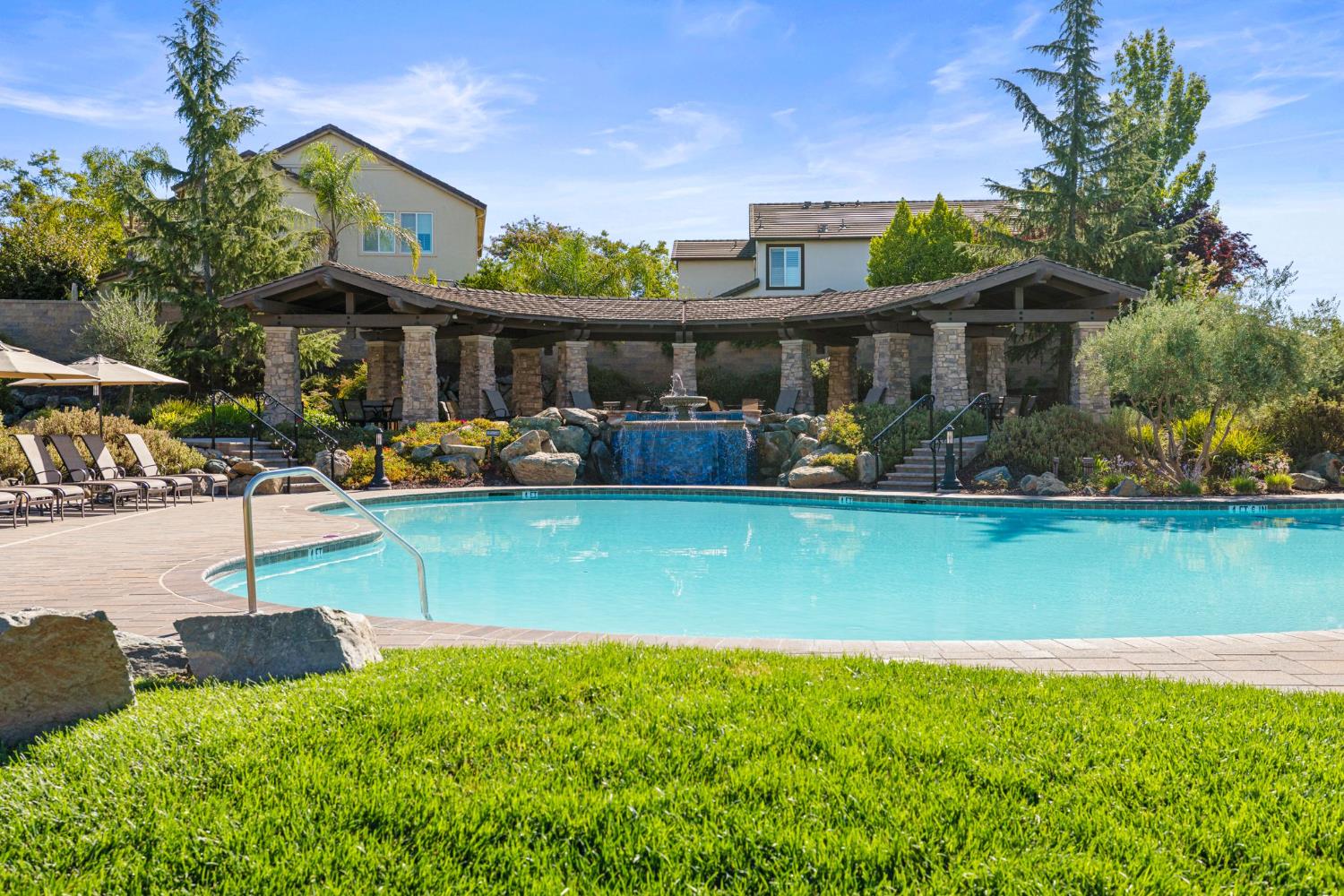 El Dorado Hills, California, 95762, United States, 4 Bedrooms Bedrooms, ,3 BathroomsBathrooms,Residential,For Sale,1925996
