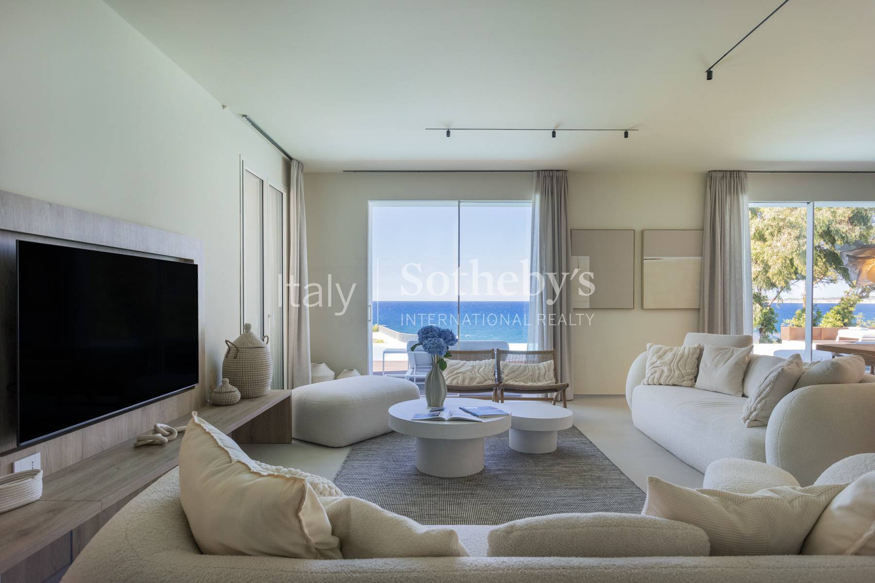  Exclusive villa with pool and private sea access - 物件實景