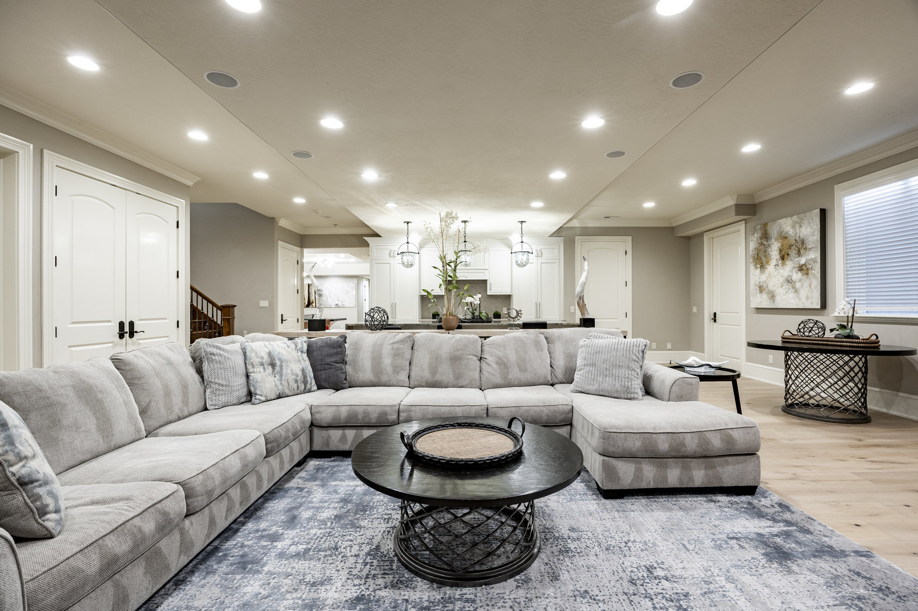  Gated West Jordan 2 Story Estate with 10 Car Garage and Swimming Pool - 物件實景