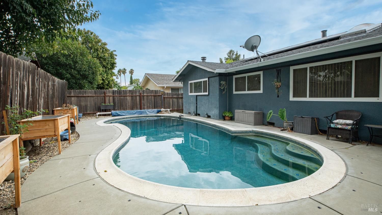 Vacaville, California, 95687, United States, 4 Bedrooms Bedrooms, ,2 BathroomsBathrooms,Residential,For Sale,1957766