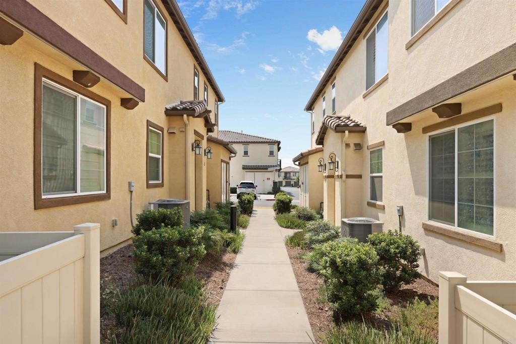 Chula Vista, California, 91913, United States, 2 Bedrooms Bedrooms, ,2 BathroomsBathrooms,Residential,For Sale,1912210