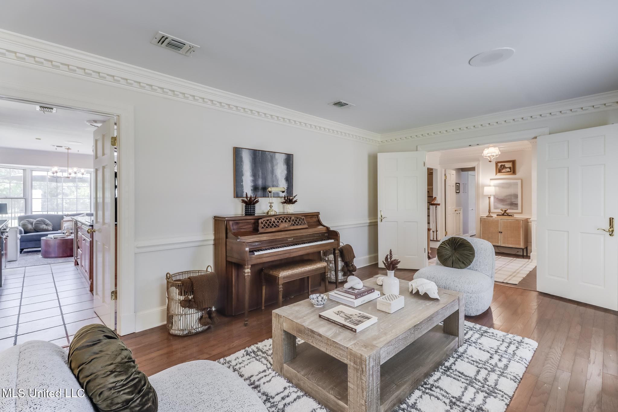 Gulfport, Mississippi, 39507, United States, 4 Bedrooms Bedrooms, ,4 BathroomsBathrooms,Residential,For Sale,1876501