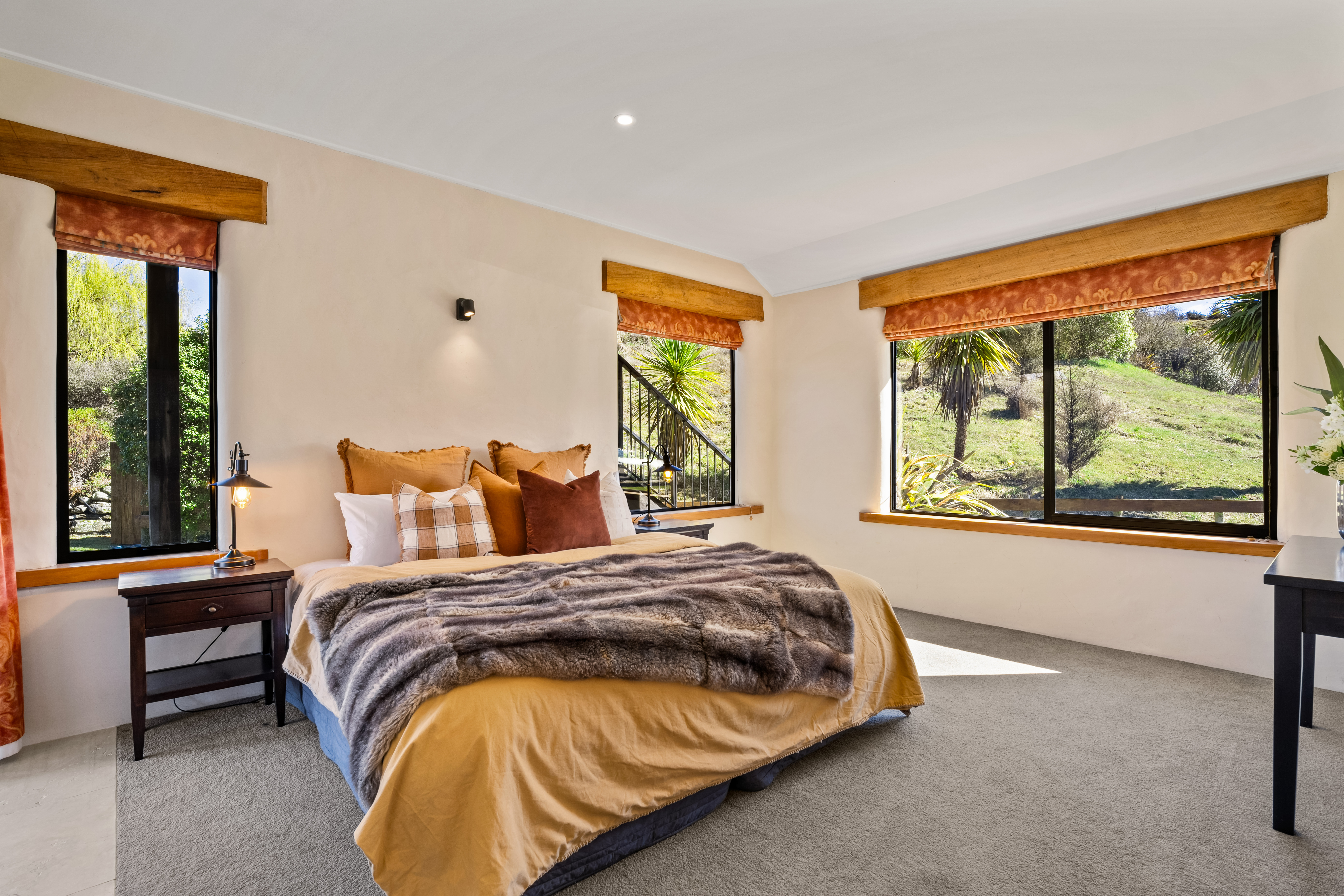  Secluded Riverside Setting - 物件實景