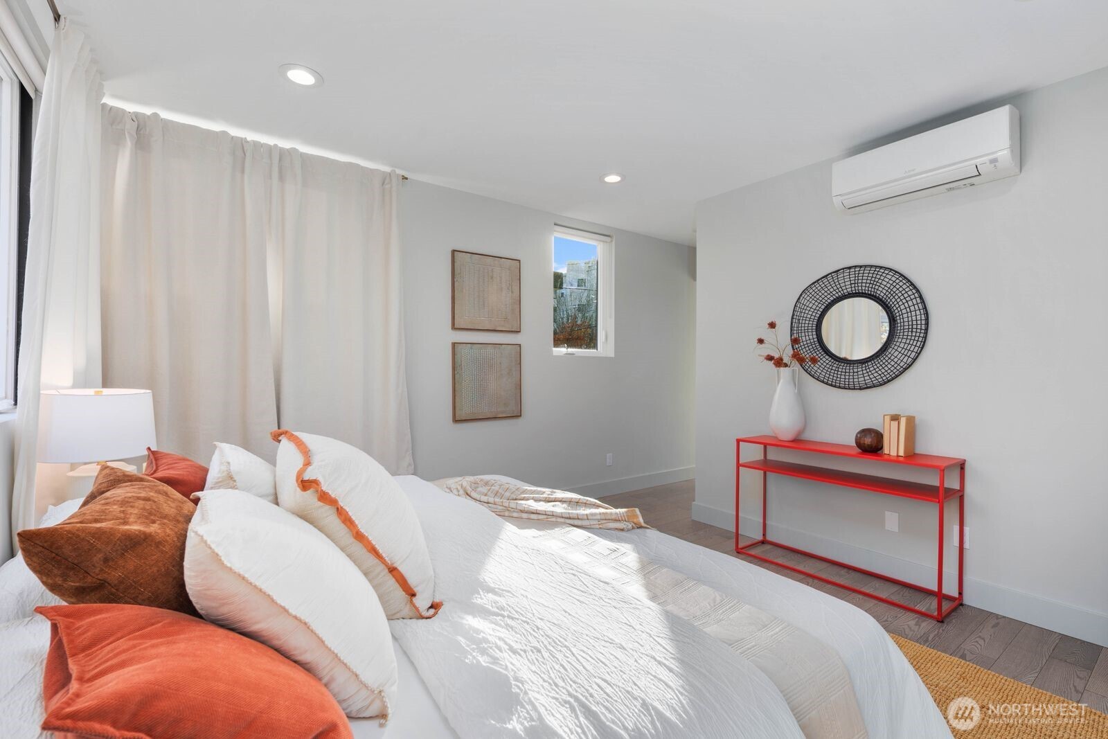 Seattle, Washington, 98103, United States, 3 Bedrooms Bedrooms, ,2 BathroomsBathrooms,Residential,For Sale,1990926