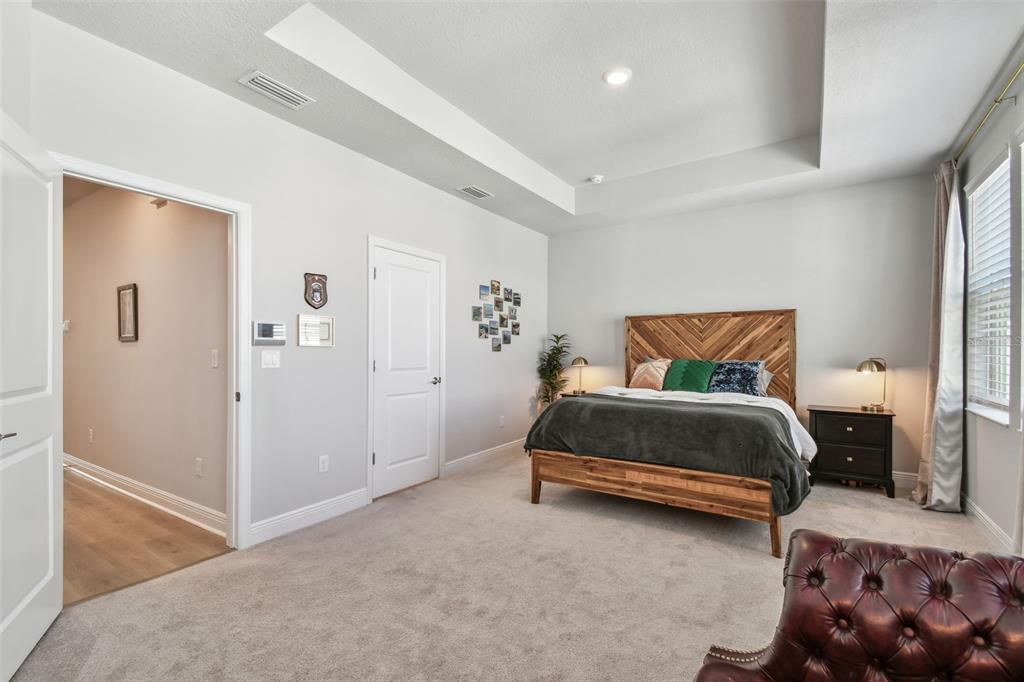 Sarasota, Florida, 34237, United States, 3 Bedrooms Bedrooms, ,4 BathroomsBathrooms,Residential,For Sale,1862311