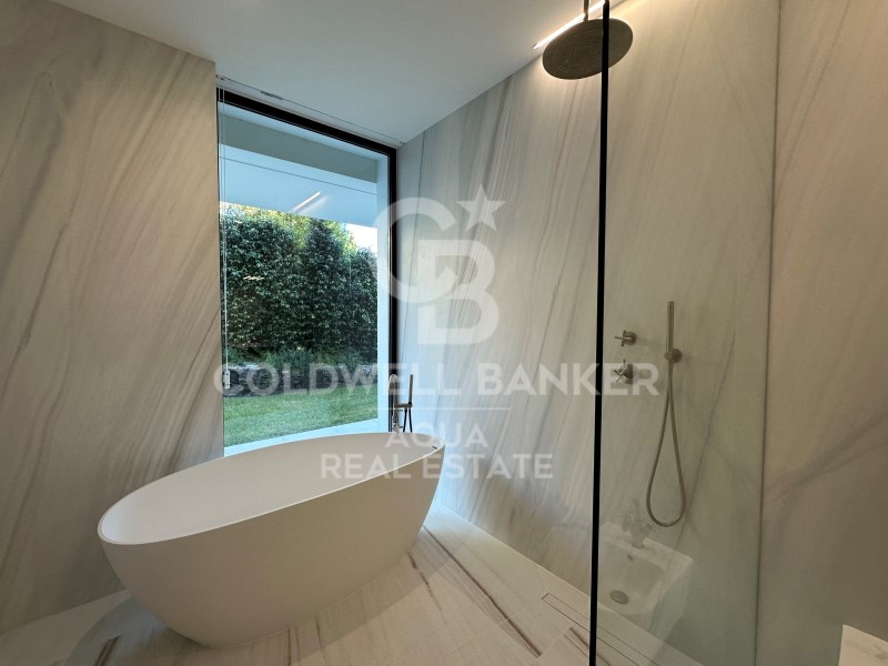 Alicante, Altea, Zona de Mascarat Alicante, Altea, Altea, Comunidad Valenciana, ES, 5 Bedrooms Bedrooms, ,7 BathroomsBathrooms,Residential,For Sale,Alicante, Altea, Zona de Mascarat Alicante, Altea,1671977