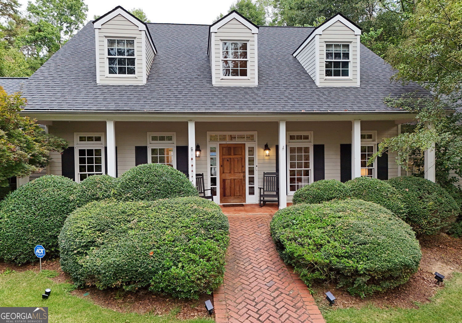 Toccoa, Georgia, 30577, United States, 6 Bedrooms Bedrooms, ,5 BathroomsBathrooms,Residential,For Sale,1899931