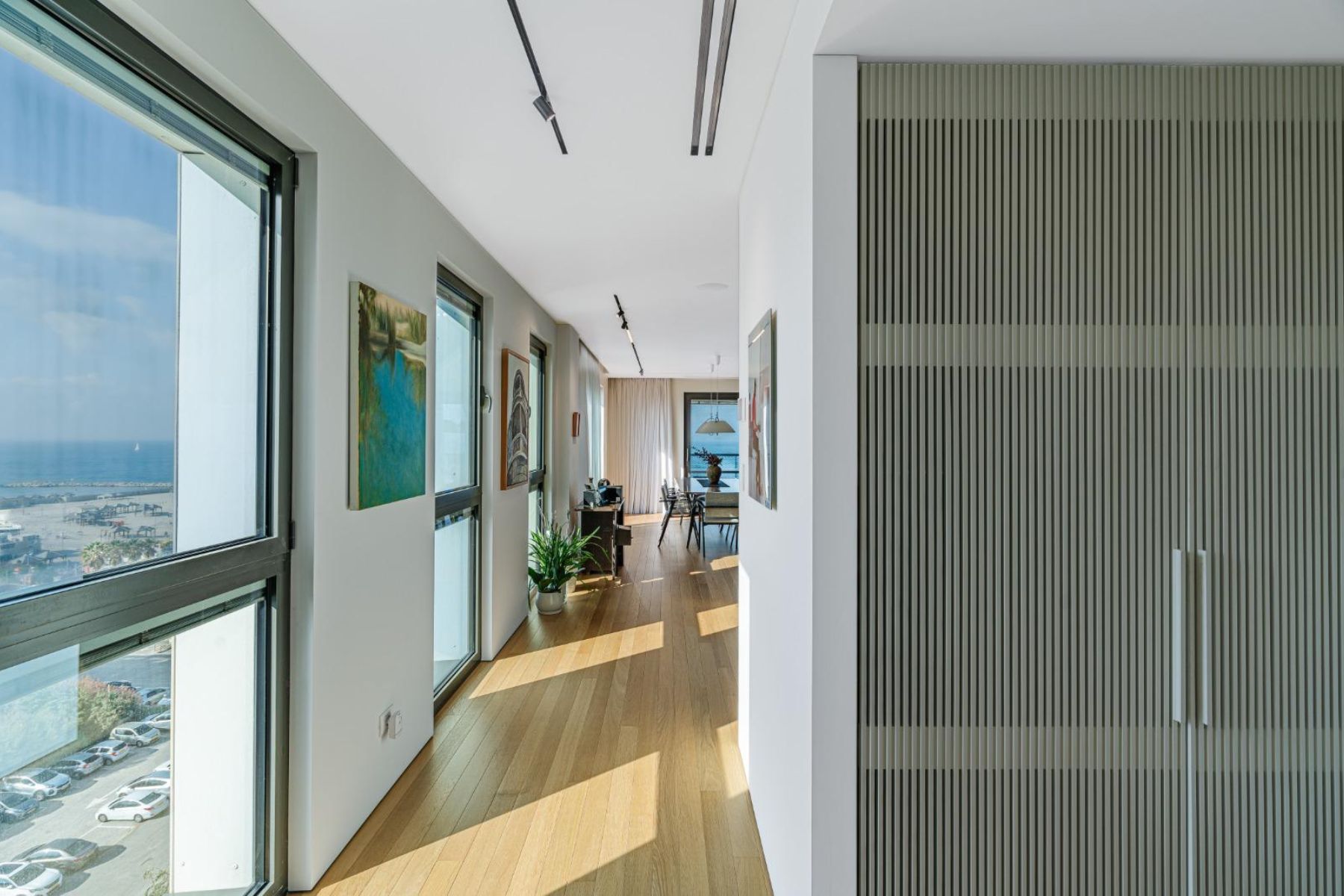  Sea View Designer Mini Penthouse by Metzizim Beach - 物件實景
