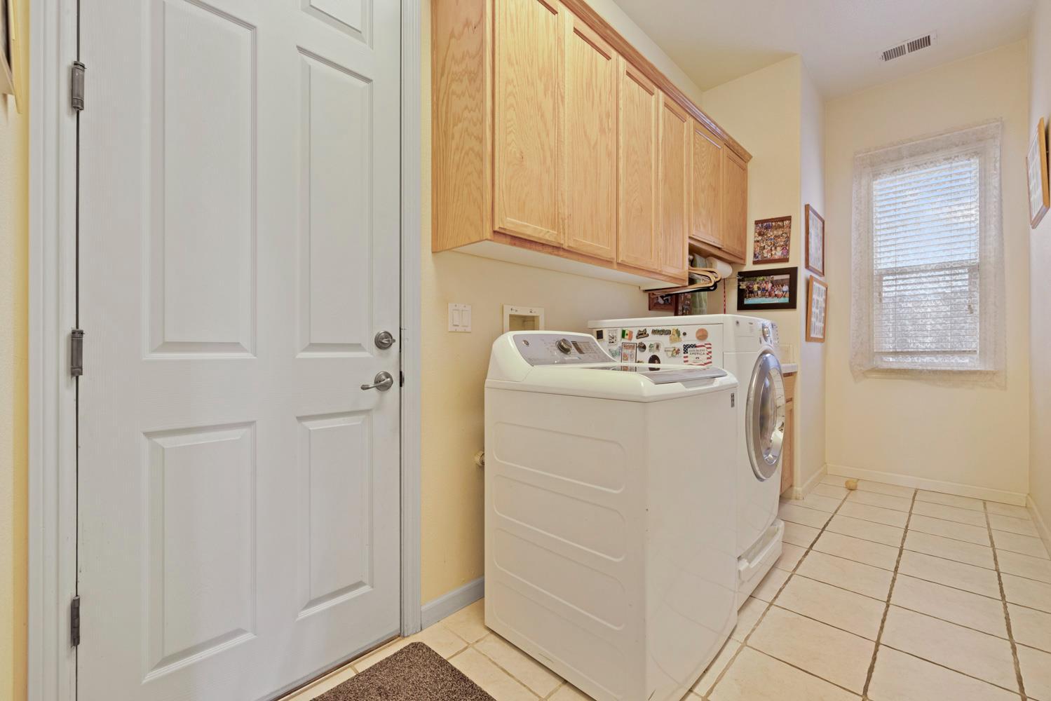 Modesto, California, 95356, United States, 4 Bedrooms Bedrooms, ,4 BathroomsBathrooms,Residential,For Sale,2036894