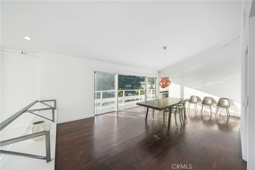 Los Angeles, California, 90069, United States, 3 Bedrooms Bedrooms, ,1 BathroomBathrooms,Residential,For Sale,1897836