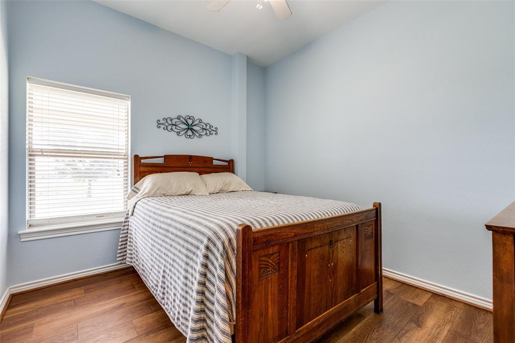 Bonham, Texas, 75418, United States, 3 Bedrooms Bedrooms, ,2 BathroomsBathrooms,Residential,For Sale,1691474