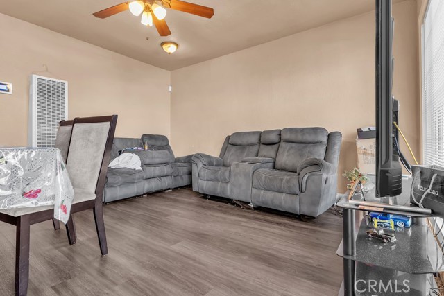 Los Angeles, California, 90044, United States, 4 Bedrooms Bedrooms, ,Residential,For Sale,2040182