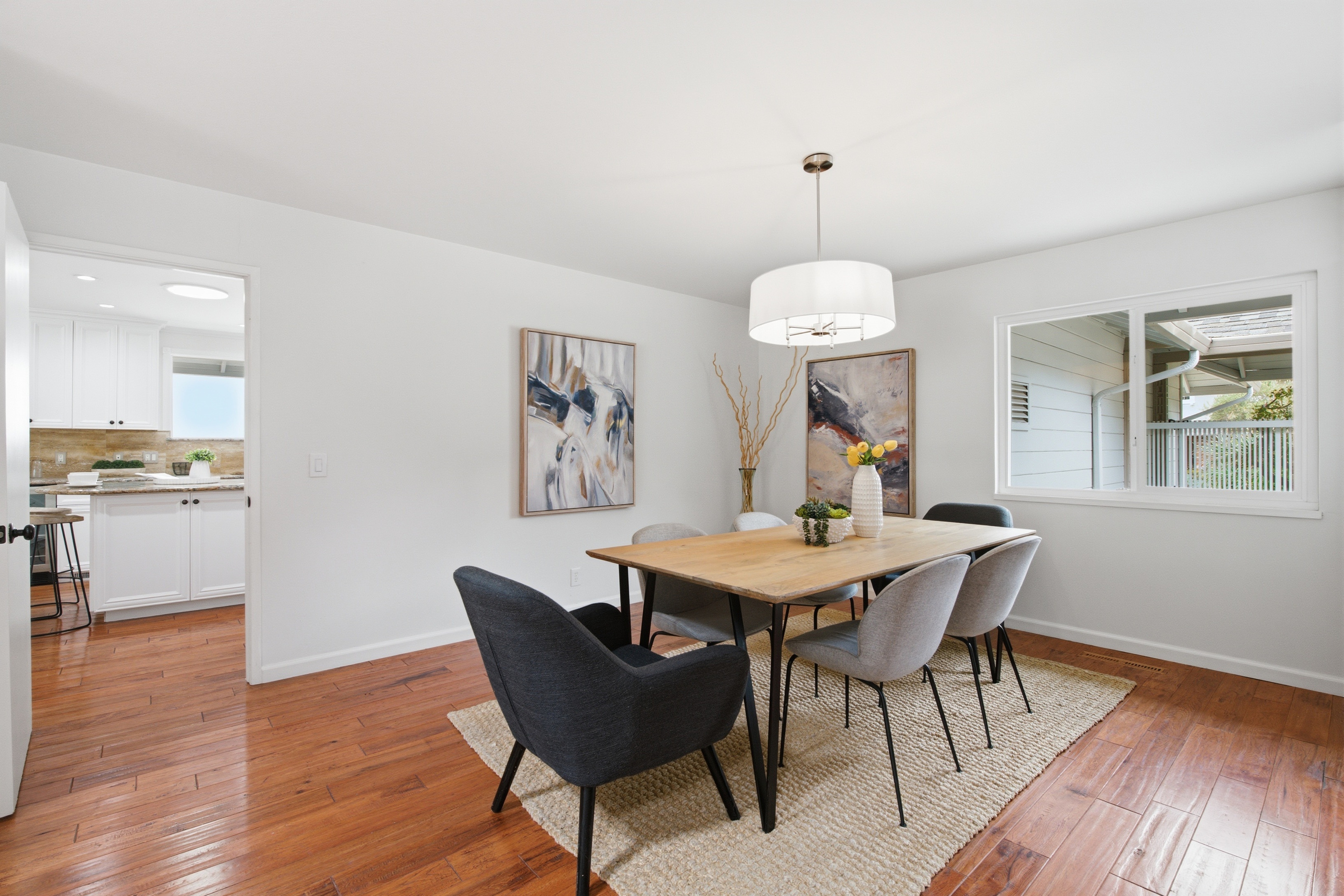  Spacious Single-Level Home on an Expansive Lot - 物件實景