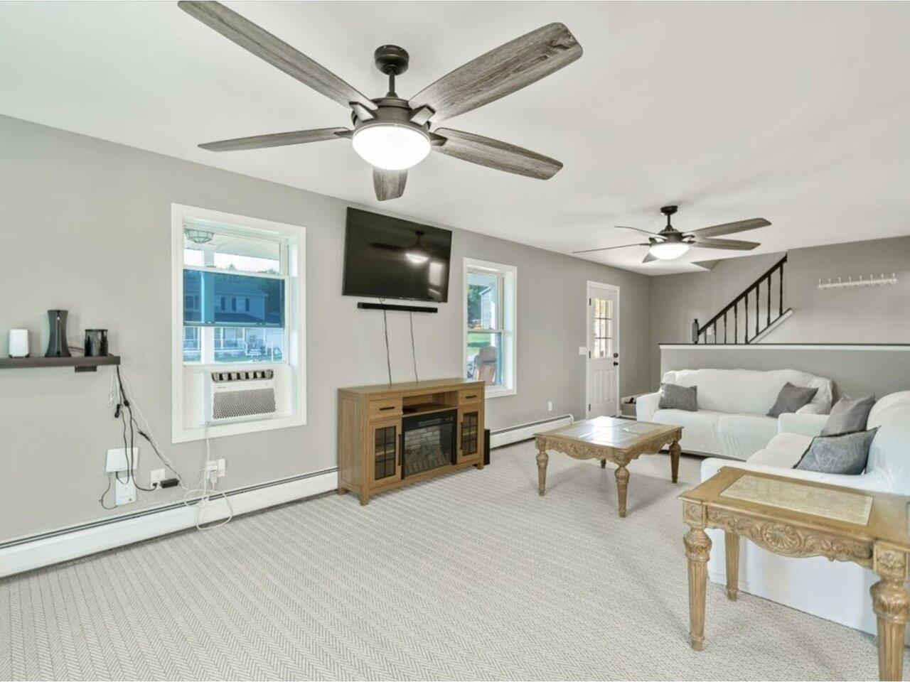 Fletcher, Vermont, 05444, United States, 4 Bedrooms Bedrooms, ,2 BathroomsBathrooms,Residential,For Sale,1950102