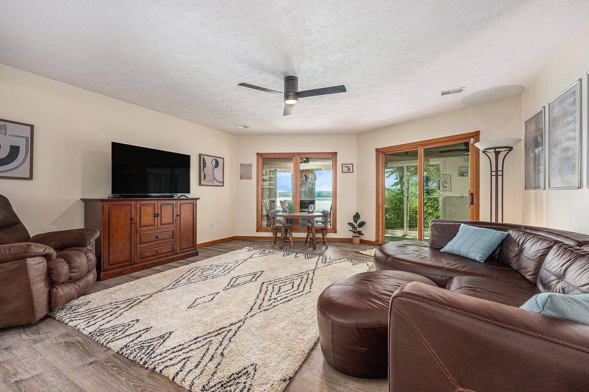 Allegan, Michigan, 49010, United States, 4 Bedrooms Bedrooms, ,3 BathroomsBathrooms,Residential,For Sale,1906276