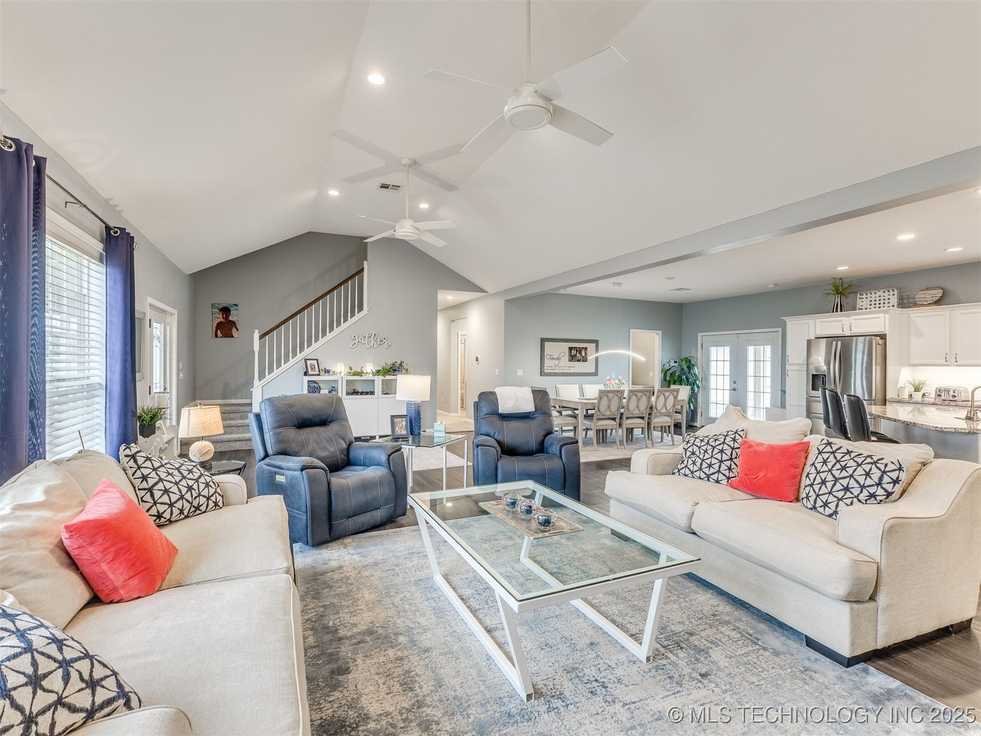 Mounds, Oklahoma, 74047, United States, 4 Bedrooms Bedrooms, ,4 BathroomsBathrooms,Residential,For Sale,1985246