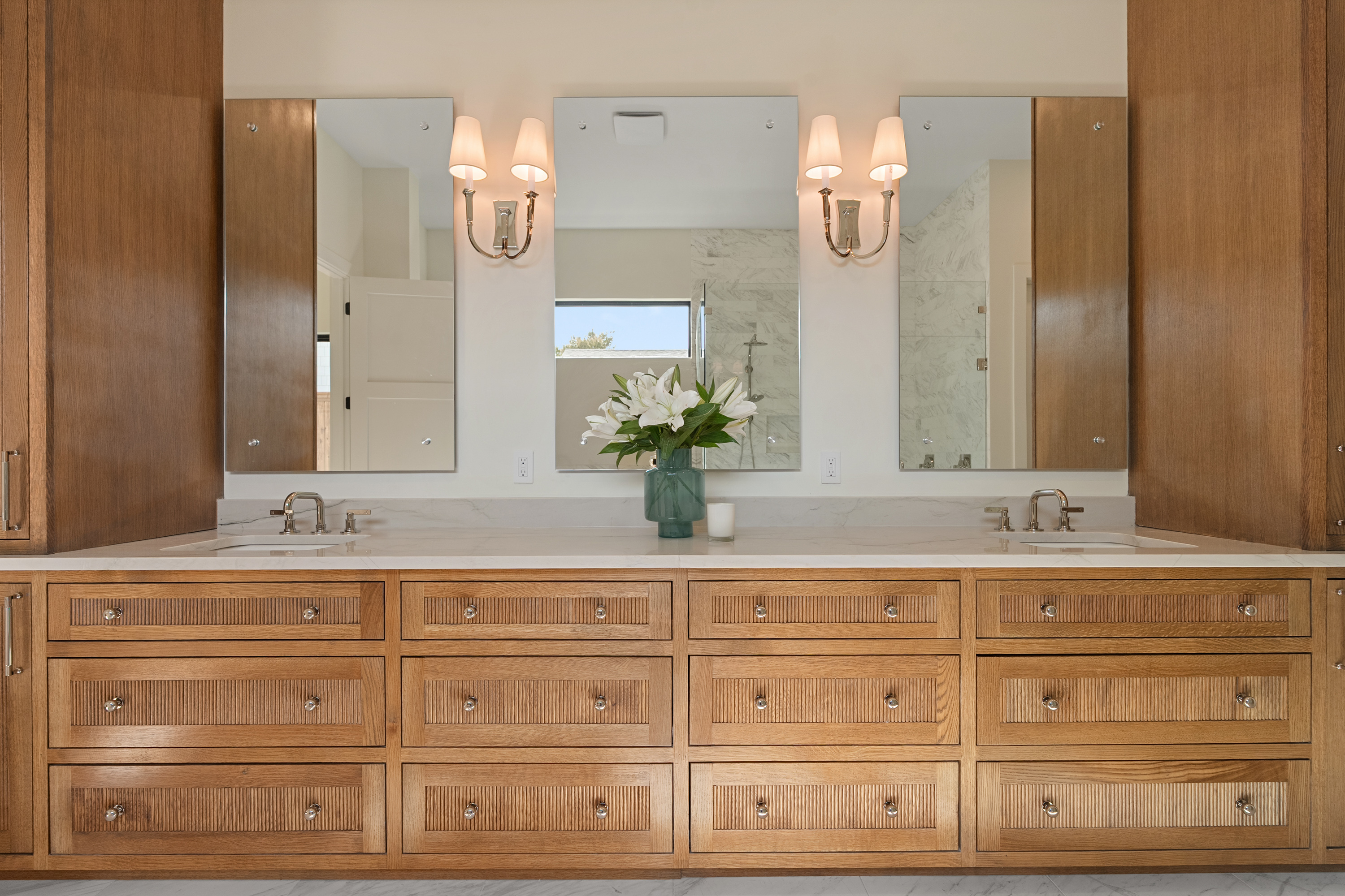  Sophisticated Transitional Design - 物件實景