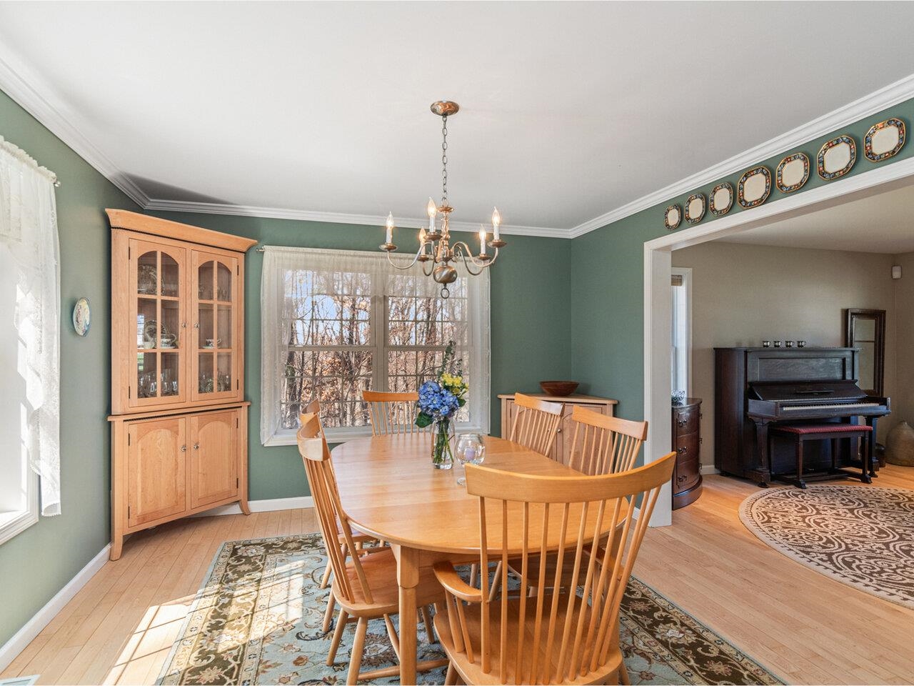 Colchester, Vermont, 05446, United States, 3 Bedrooms Bedrooms, ,3 BathroomsBathrooms,Residential,For Sale,1779357