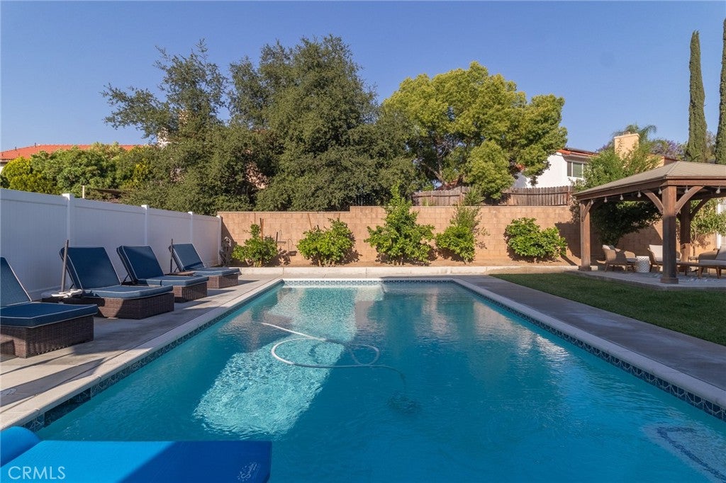 Redlands, California, 92374, United States, 5 Bedrooms Bedrooms, ,4 BathroomsBathrooms,Residential,For Sale,1974798