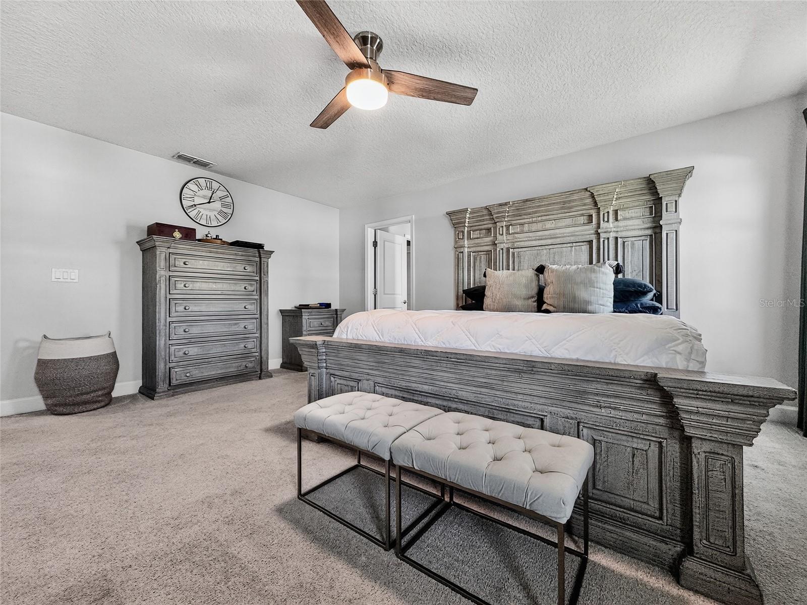 WINTER GARDEN, Florida, 34787, United States, 5 Bedrooms Bedrooms, ,3 BathroomsBathrooms,Residential,For Sale,1975266