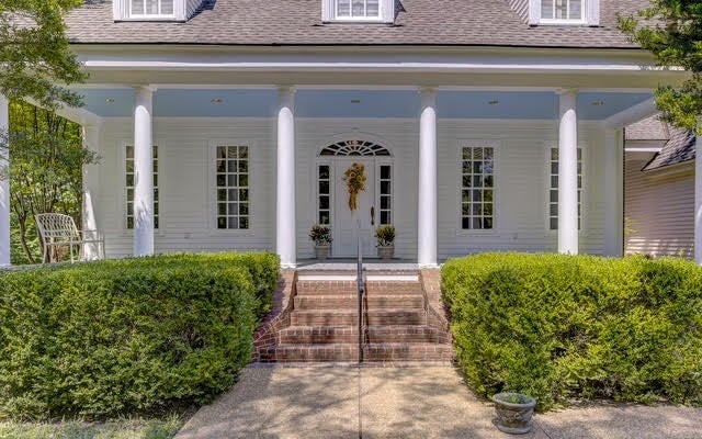 Vicksburg, Mississippi, 39183, United States, 4 Bedrooms Bedrooms, ,4 BathroomsBathrooms,Residential,For Sale,1919653