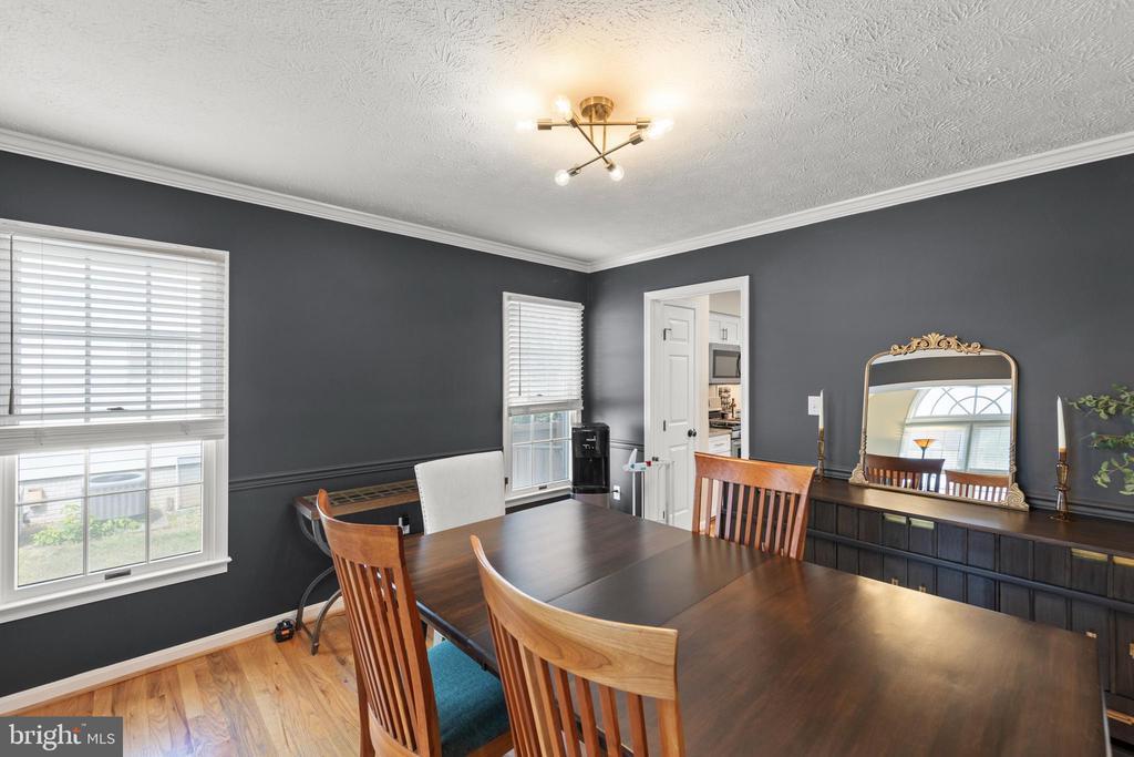 Winchester, Virginia, 22601, United States, 3 Bedrooms Bedrooms, ,2 BathroomsBathrooms,Residential,For Sale,1918203