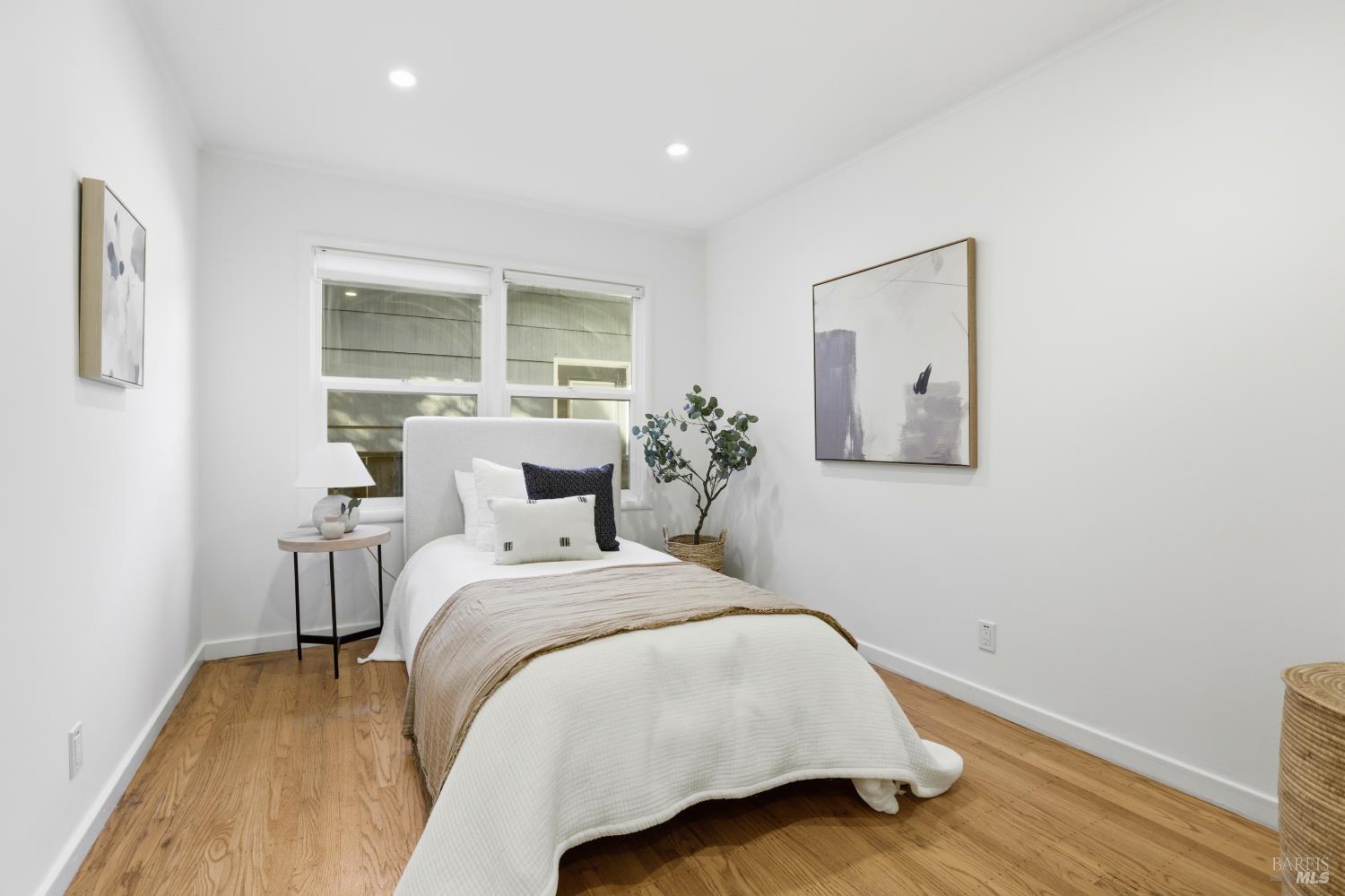 San Rafael, California, 94901, United States, 3 Bedrooms Bedrooms, ,1 BathroomBathrooms,Residential,For Sale,1987980