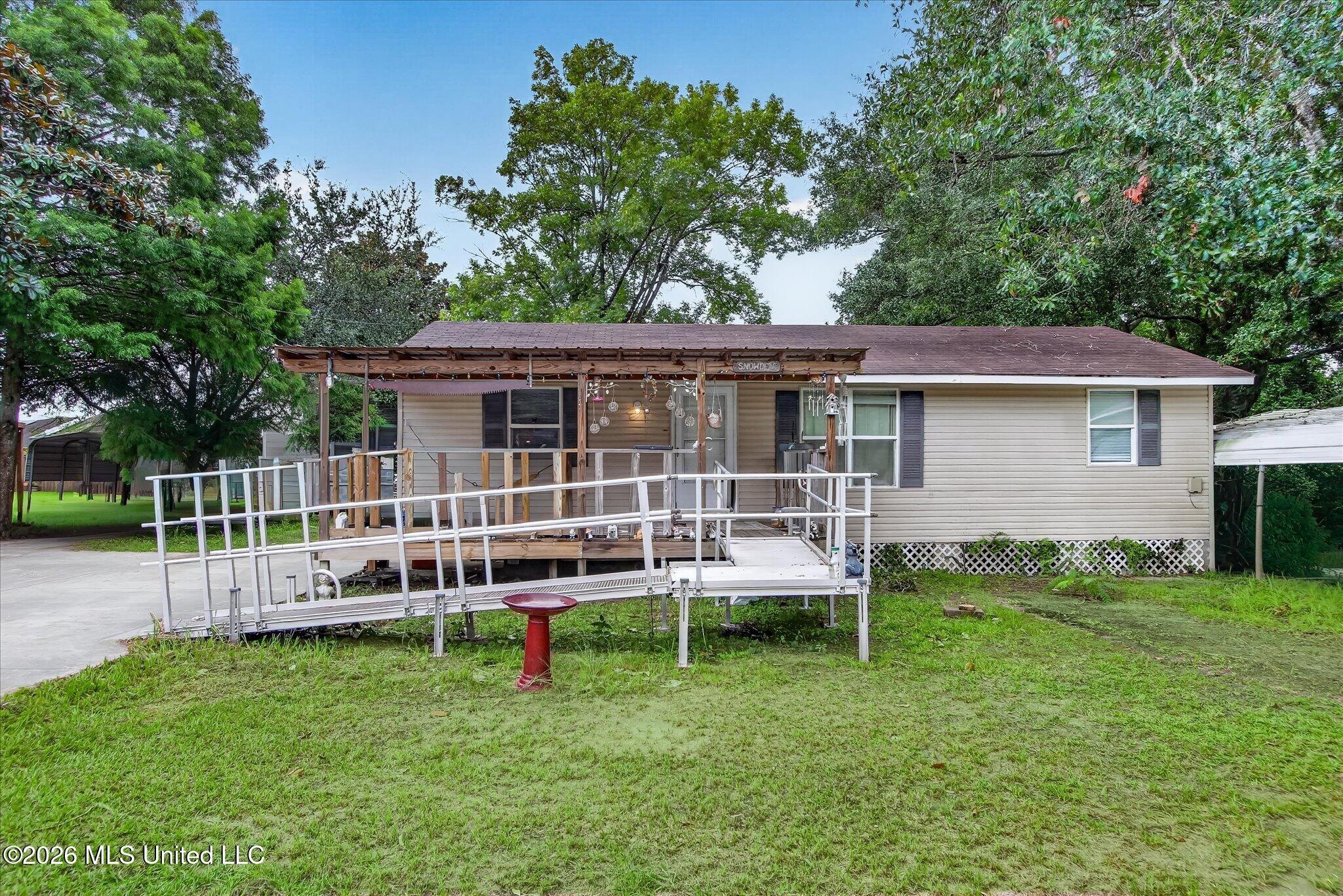 Crestview Dr, Gulfport, MS 39503