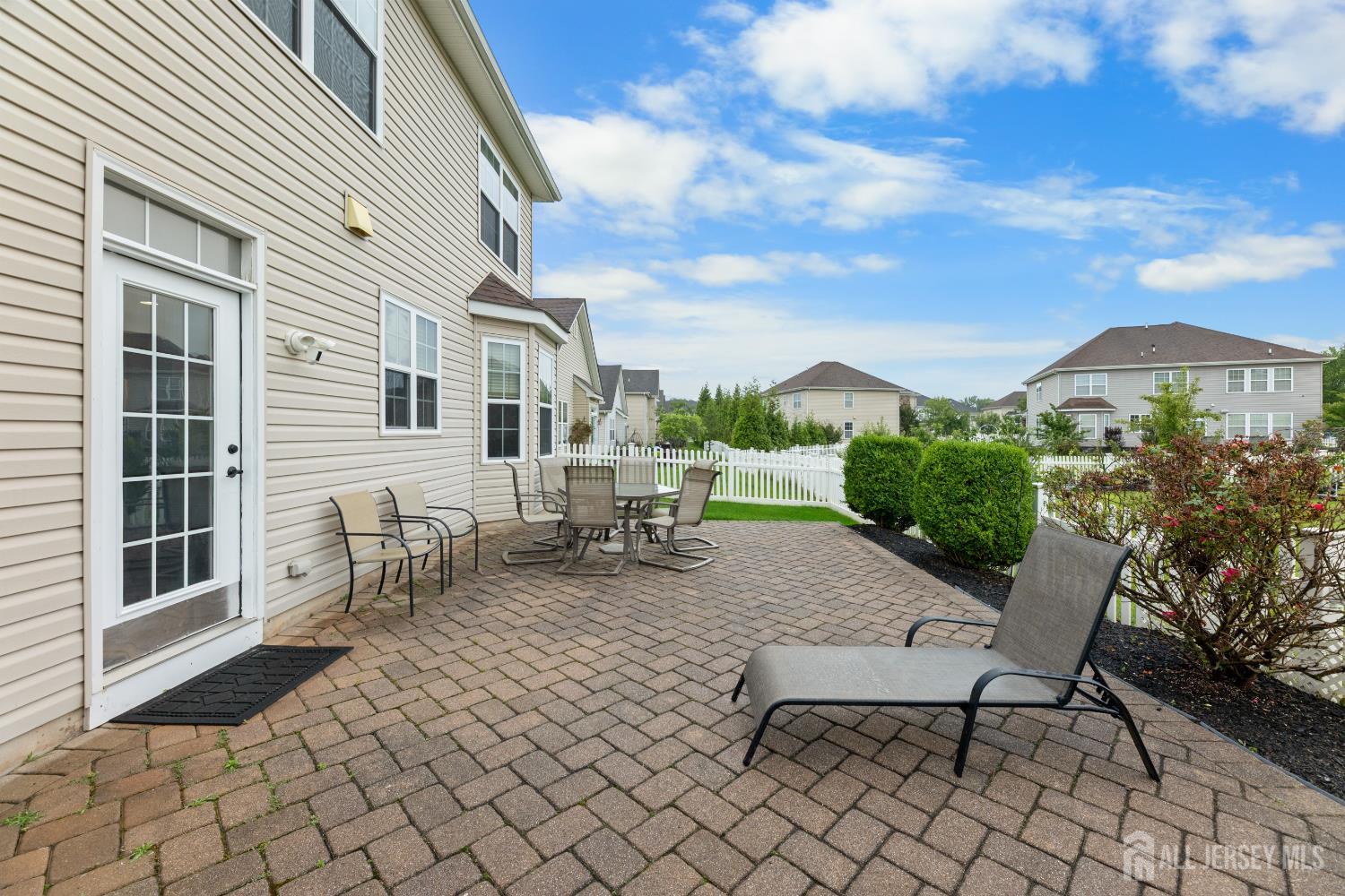Piscataway, New Jersey, 08854, United States, 4 Bedrooms Bedrooms, ,3 BathroomsBathrooms,Residential,For Sale,1889779