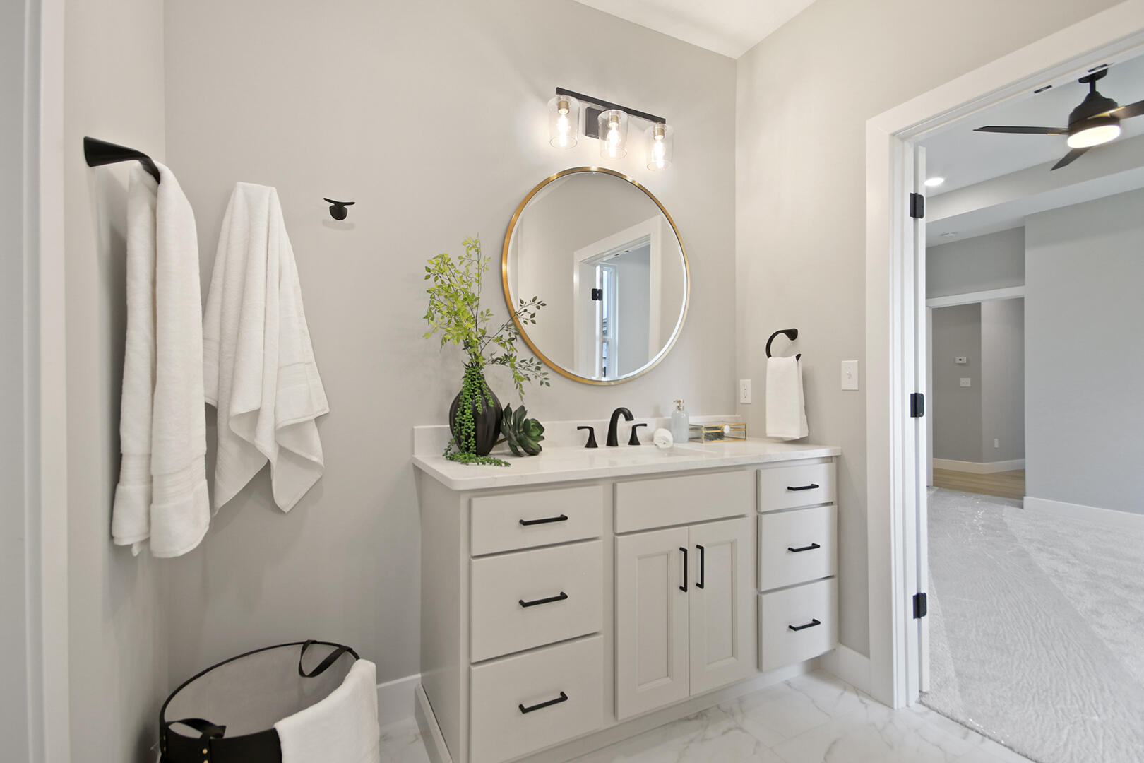 COLUMBIA, Missouri, 65202, United States, 4 Bedrooms Bedrooms, ,3 BathroomsBathrooms,Residential,For Sale,2008835