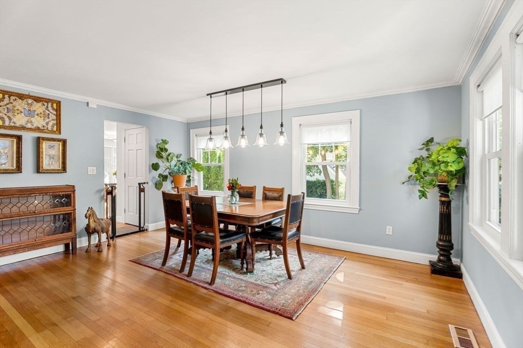 Marblehead, Massachusetts, 01945, United States, 4 Bedrooms Bedrooms, ,3 BathroomsBathrooms,Residential,For Sale,1903628