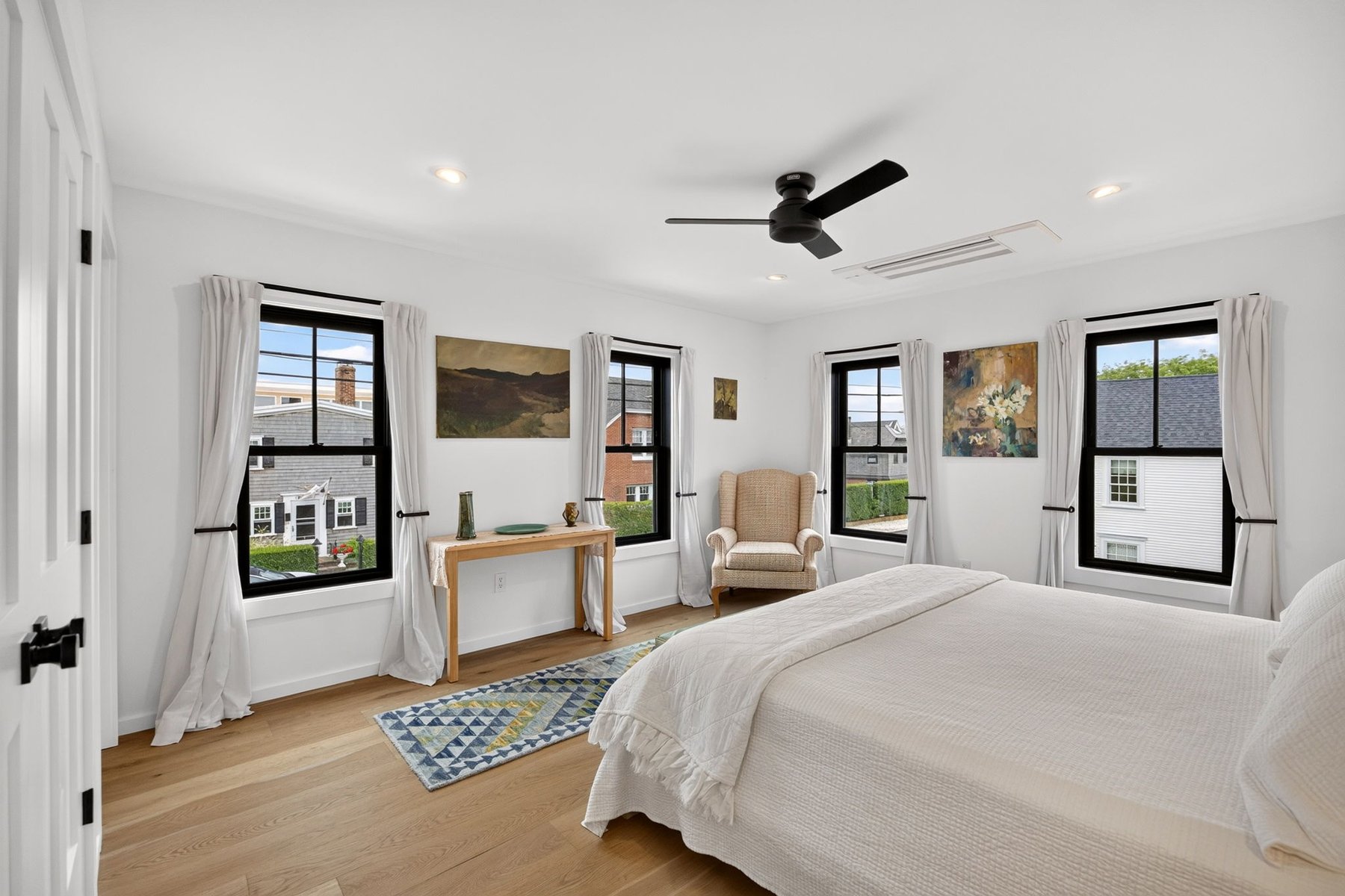  East End New Construction with Bay Views - 物件實景