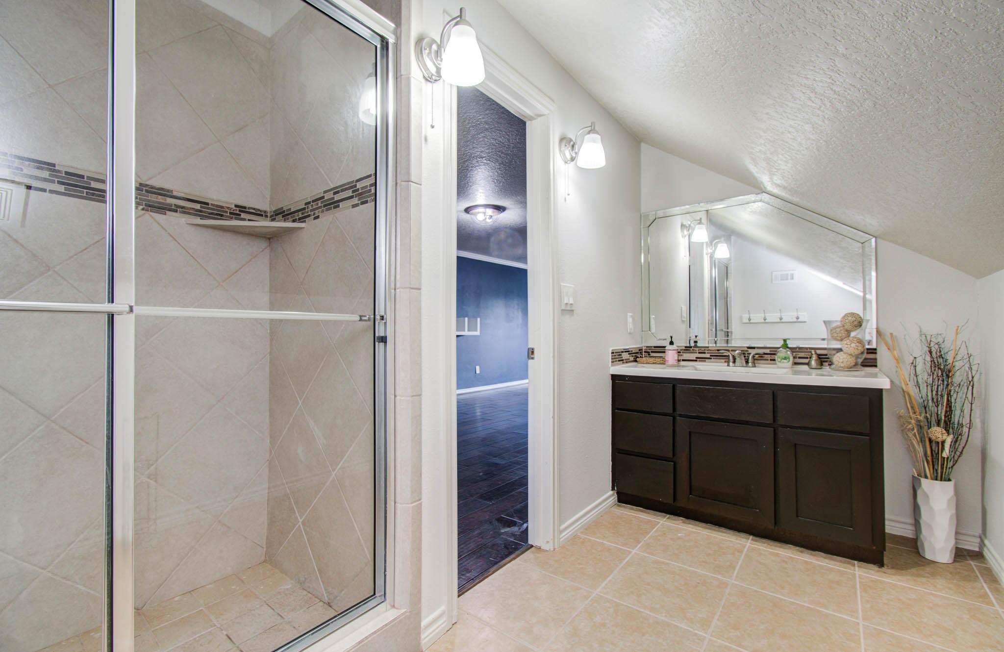 Houston, Texas, 77031, United States, 7 Bedrooms Bedrooms, ,6 BathroomsBathrooms,Residential,For Sale,1983766