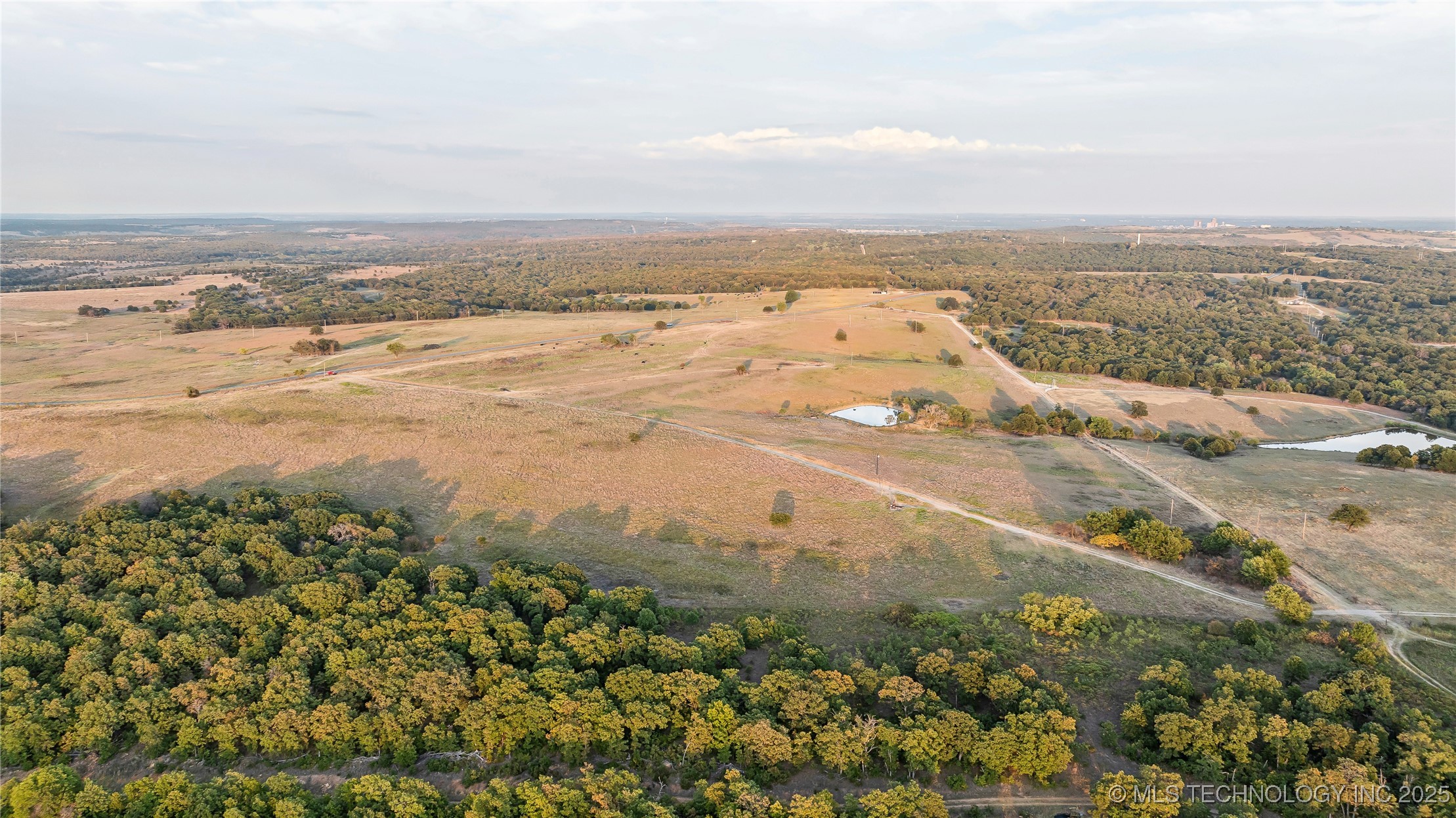 Bartlesville, Oklahoma, 74003, United States, ,Residential,For Sale,1963998