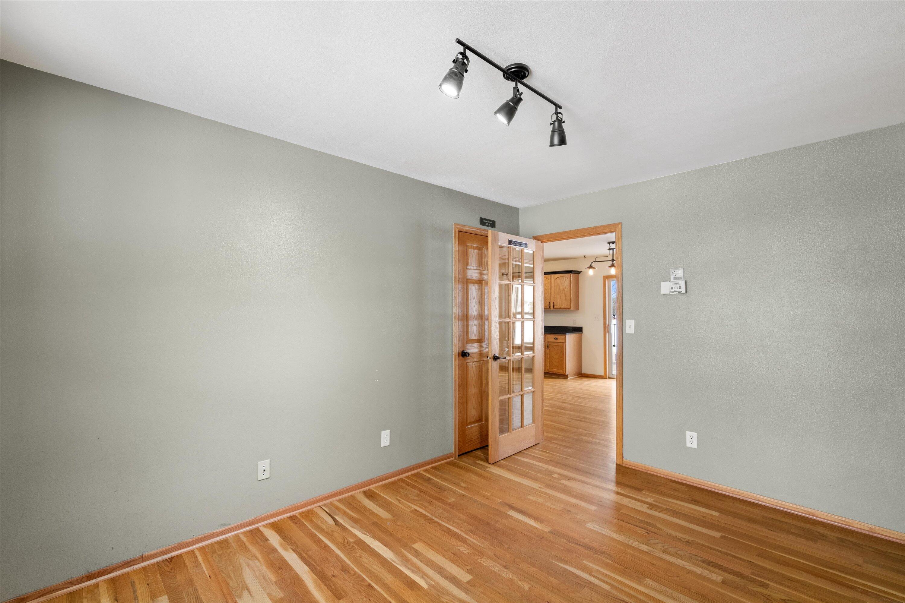 Oak Creek, Wisconsin, 53154, United States, 4 Bedrooms Bedrooms, ,4 BathroomsBathrooms,Residential,For Sale,2007520