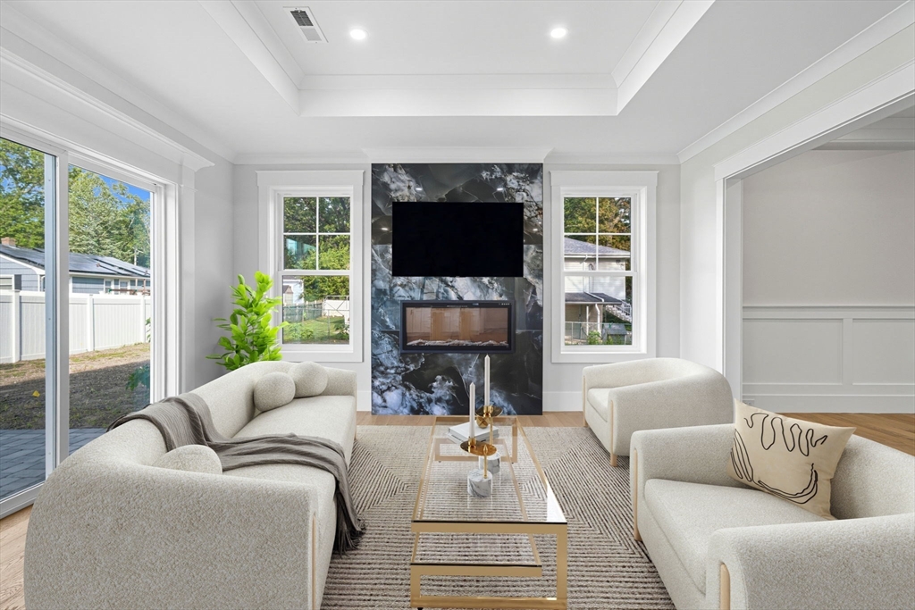 Attleboro, Massachusetts, 02703, United States, 4 Bedrooms Bedrooms, ,3 BathroomsBathrooms,Residential,For Sale,1973726