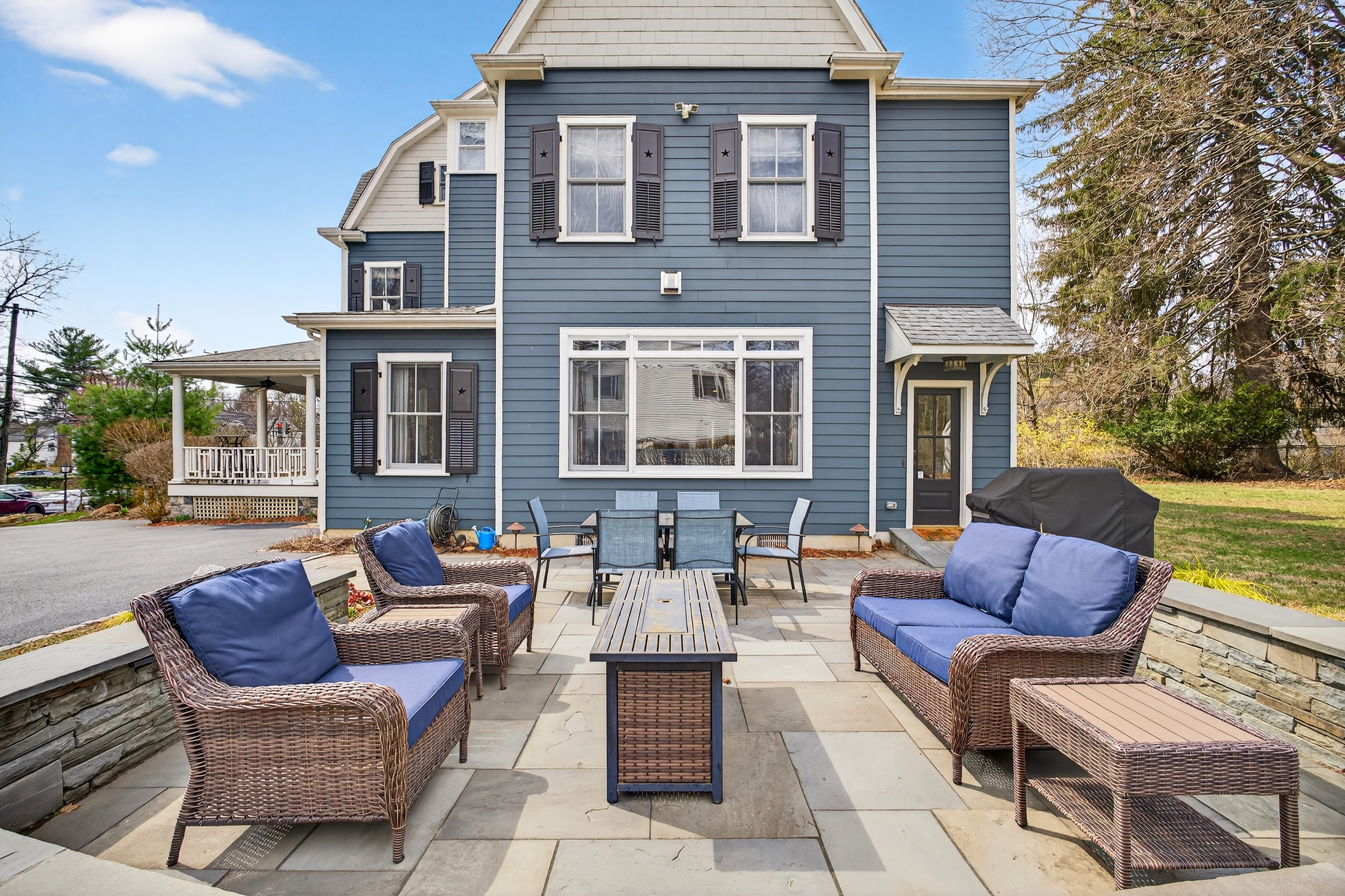  247 Broadway - 物件實景