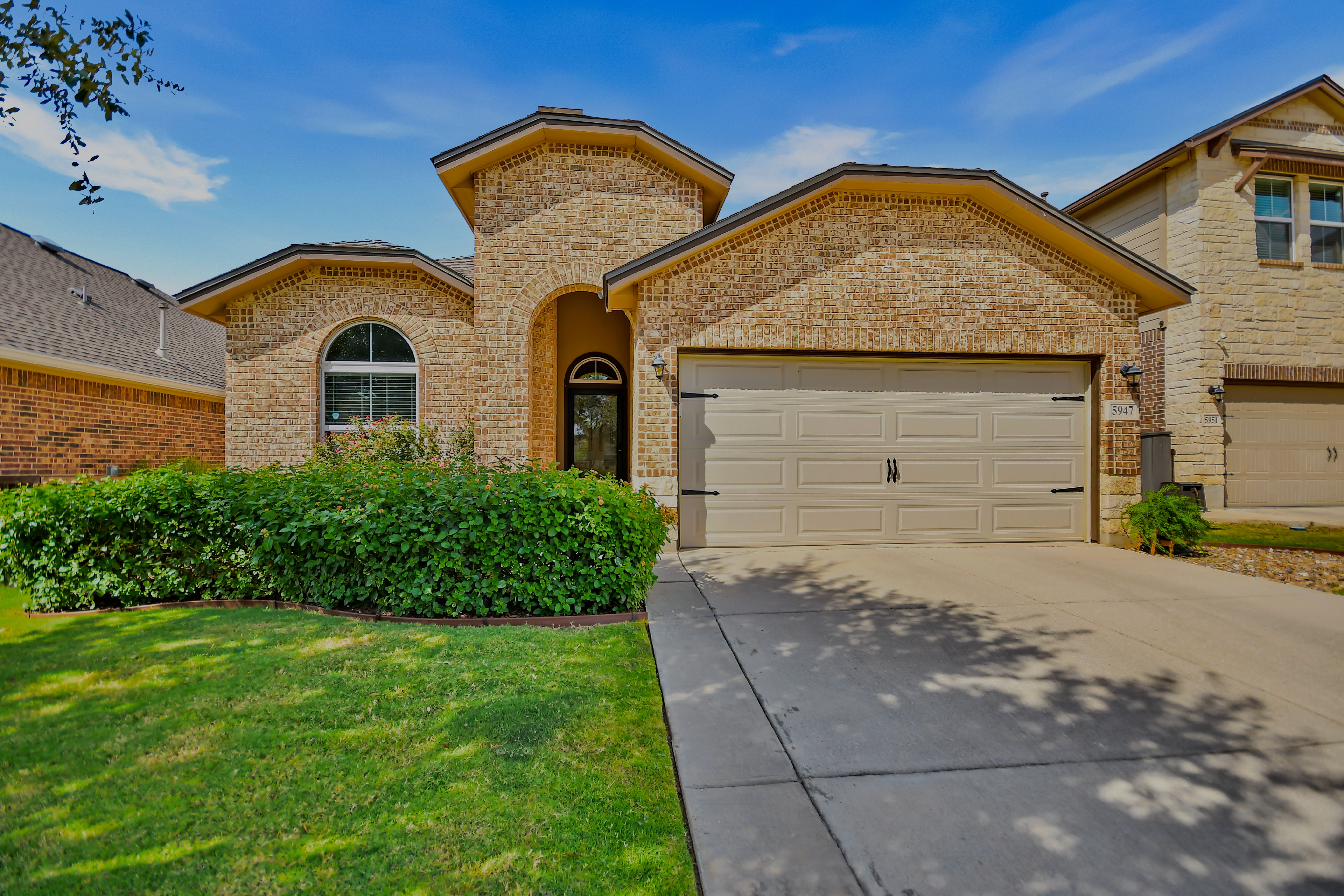  Beautifully Maintained One-Story Retreat in Wortham Oaks - 物件實景