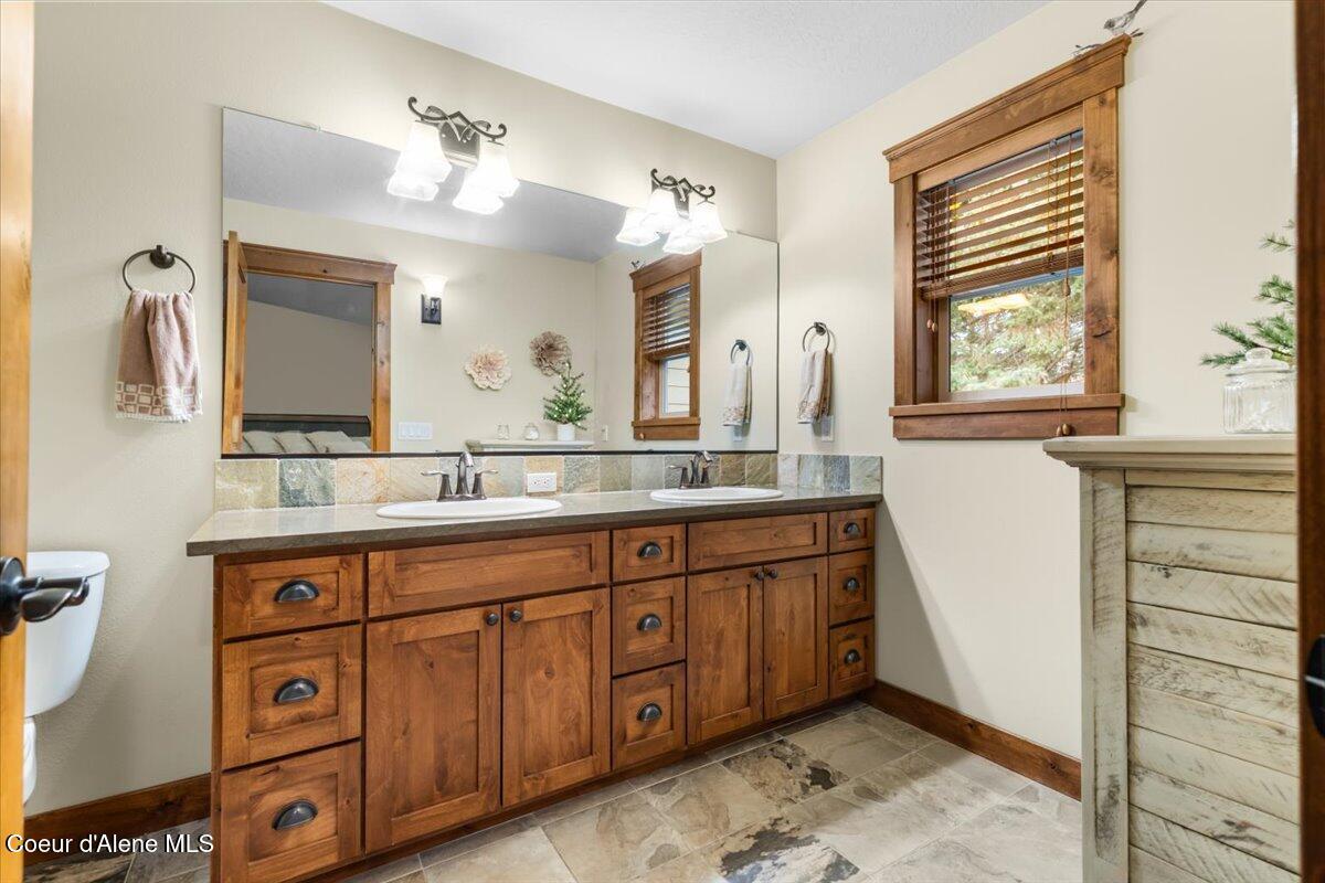 Hayden, Idaho, 83835, United States, 3 Bedrooms Bedrooms, ,3 BathroomsBathrooms,Residential,For Sale,1992408