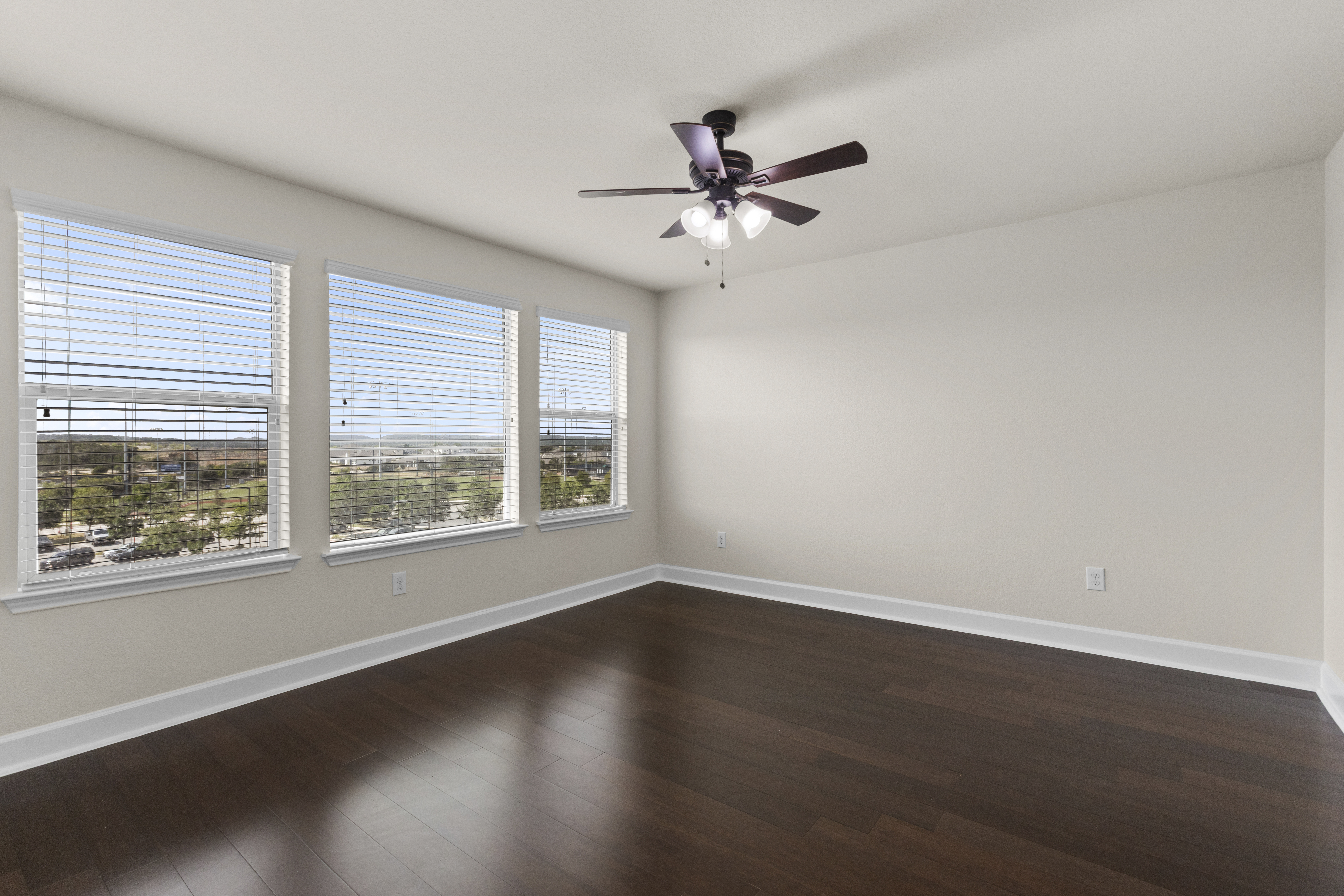  Expansive Luxury in the Heart of Presidio - 物件實景