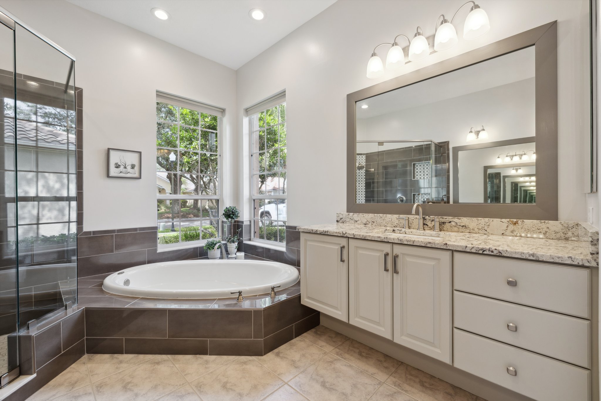 Tampa, Florida, 33647, United States, 5 Bedrooms Bedrooms, ,4 BathroomsBathrooms,Residential,For Sale,1835178
