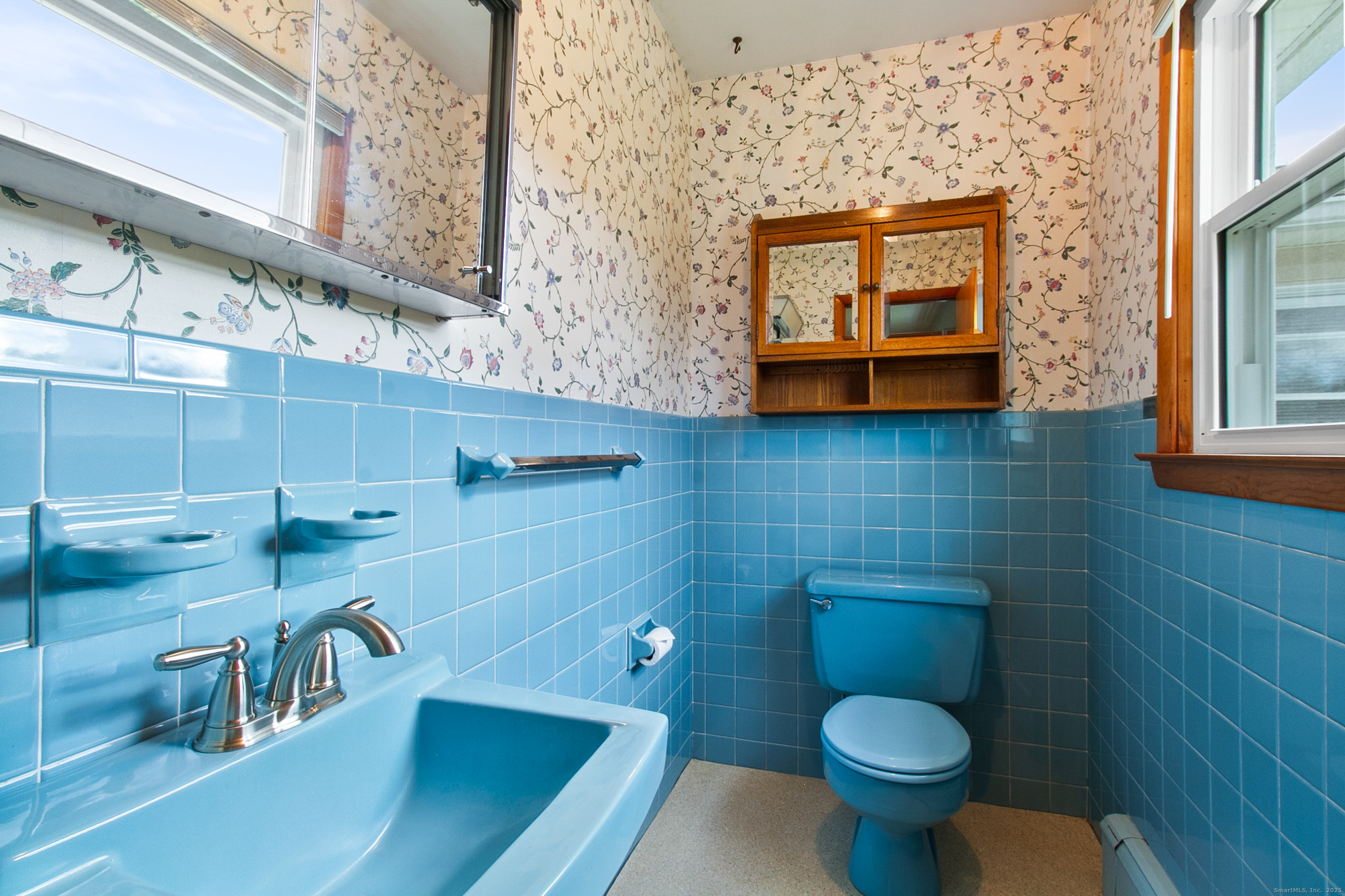 New Fairfield, Connecticut, 06812, United States, 3 Bedrooms Bedrooms, ,3 BathroomsBathrooms,Residential,For Sale,1997532