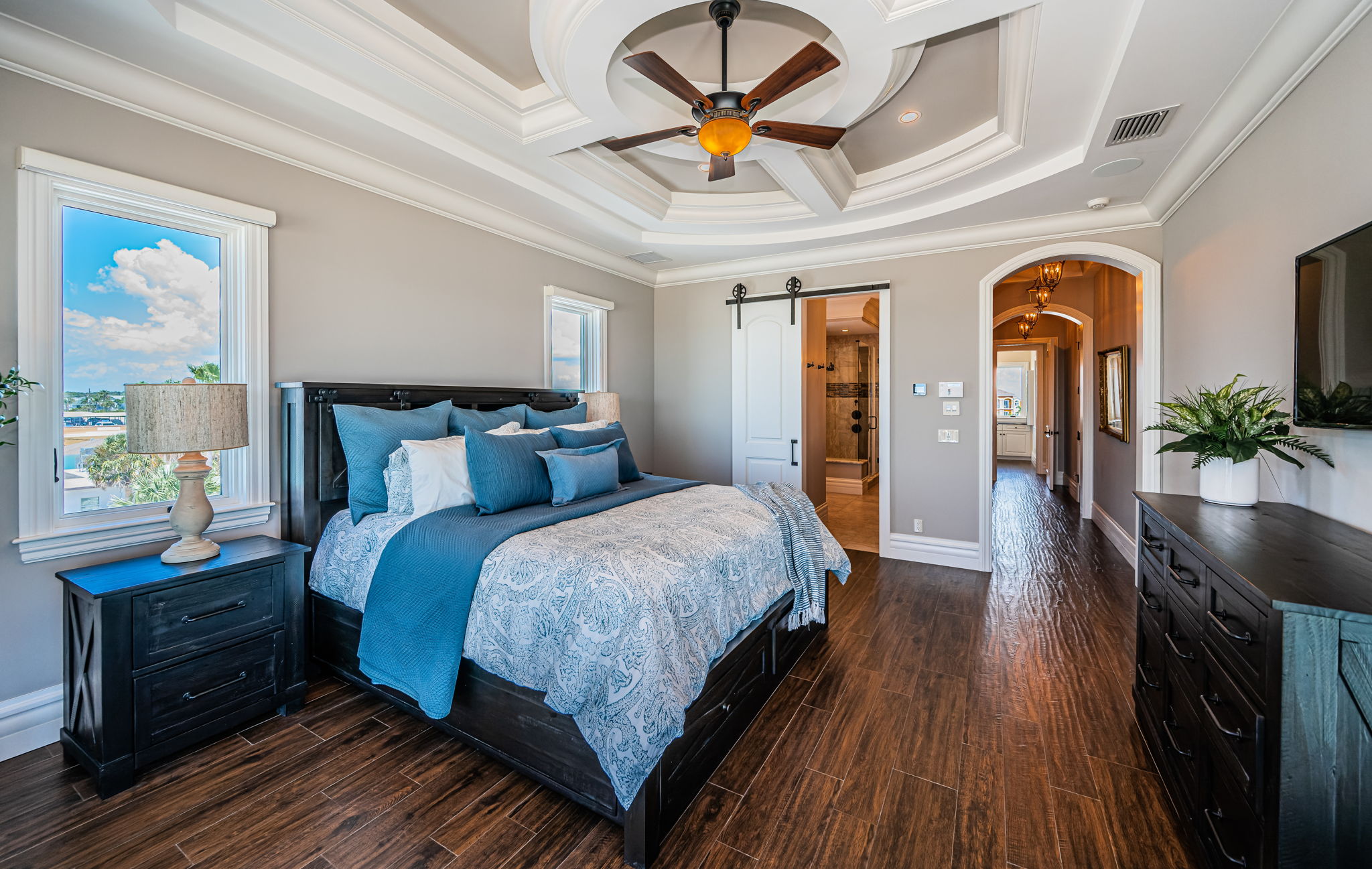 Redington Shores, Florida, 33708, United States, 5 Bedrooms Bedrooms, ,6 BathroomsBathrooms,Residential,For Sale,1921894