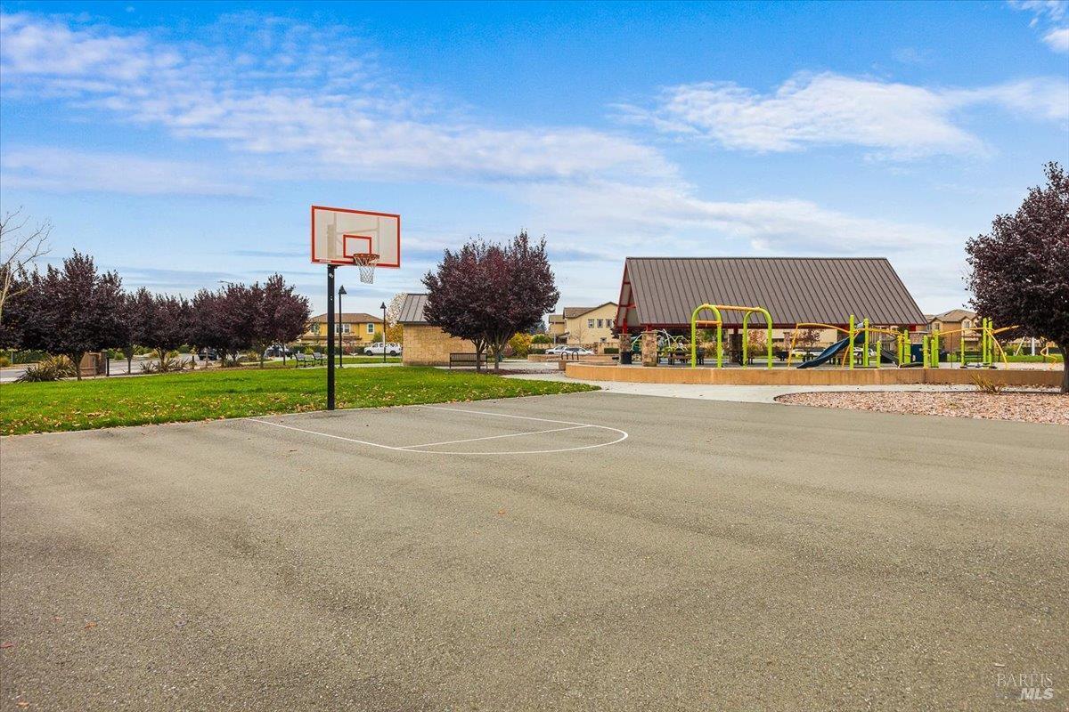 Rohnert Park, California, 94928, United States, 4 Bedrooms Bedrooms, ,3 BathroomsBathrooms,Residential,For Sale,2000344