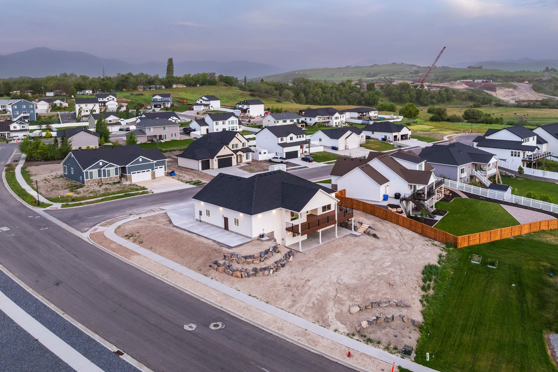  Brand New Hyrum Home. Thoughtfully Built, Beautiful Mountain Views. - 物件實景