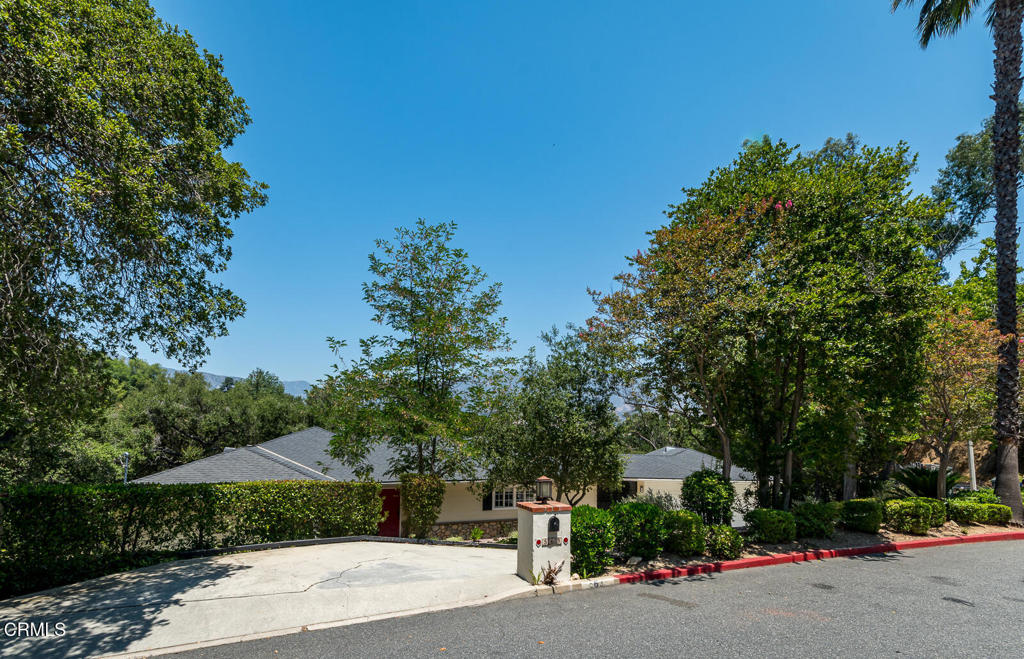 La Canada Flintridge, California, 91011, United States, 3 Bedrooms Bedrooms, ,1 BathroomBathrooms,Residential,For Sale,1901874