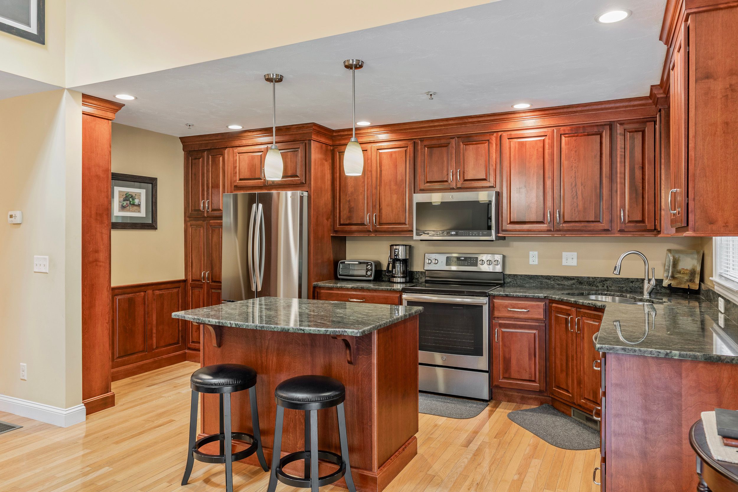  16 Ashton Lane, Millbury, MA 01527 - 物件實景