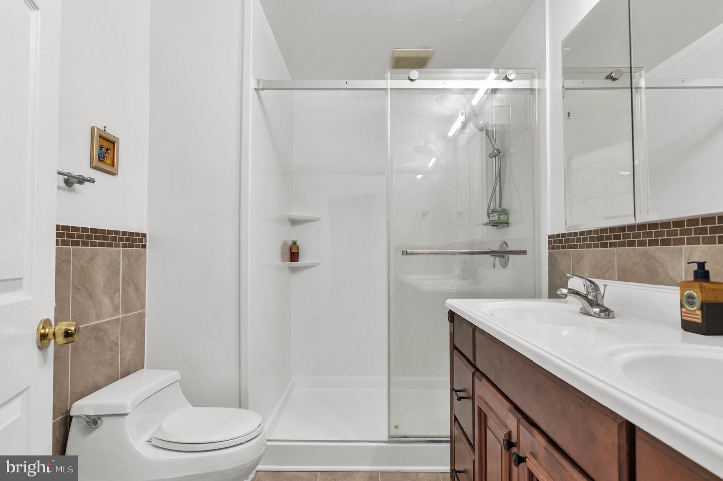 Fairfax, Virginia, 22031, United States, 3 Bedrooms Bedrooms, ,3 BathroomsBathrooms,Residential,For Sale,1916694